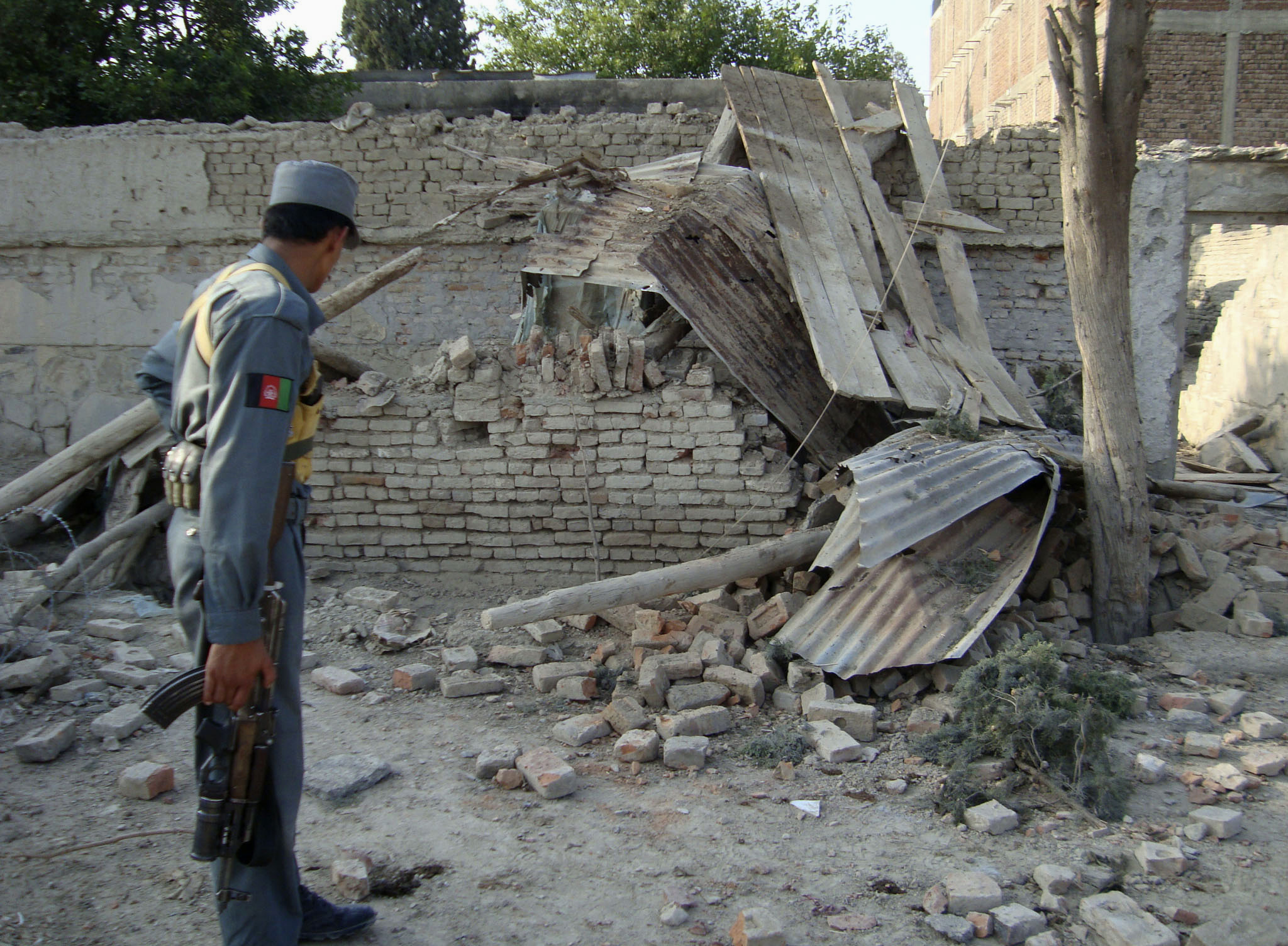 Cables tie Pakistan to 2009 hit on CIA; official says not so