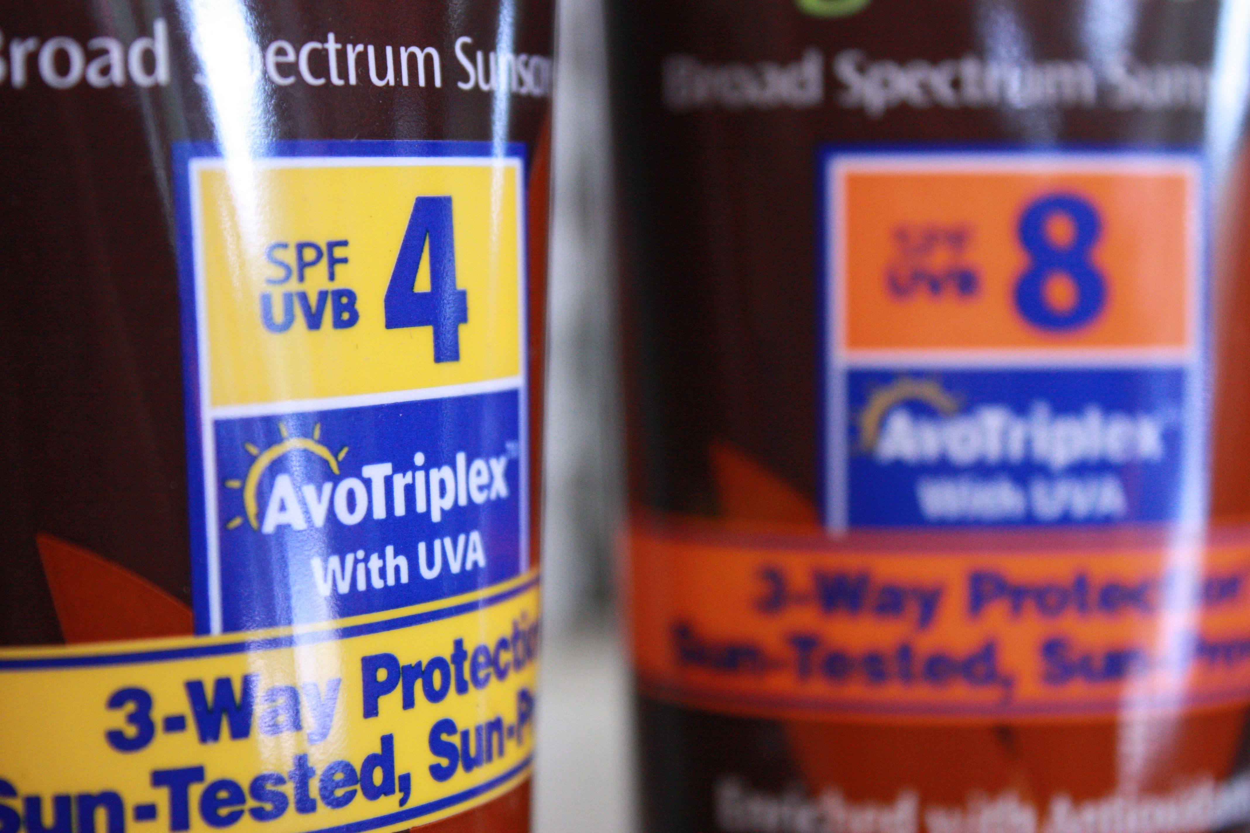 Evidence mounts that sunscreen could weaken male fertility