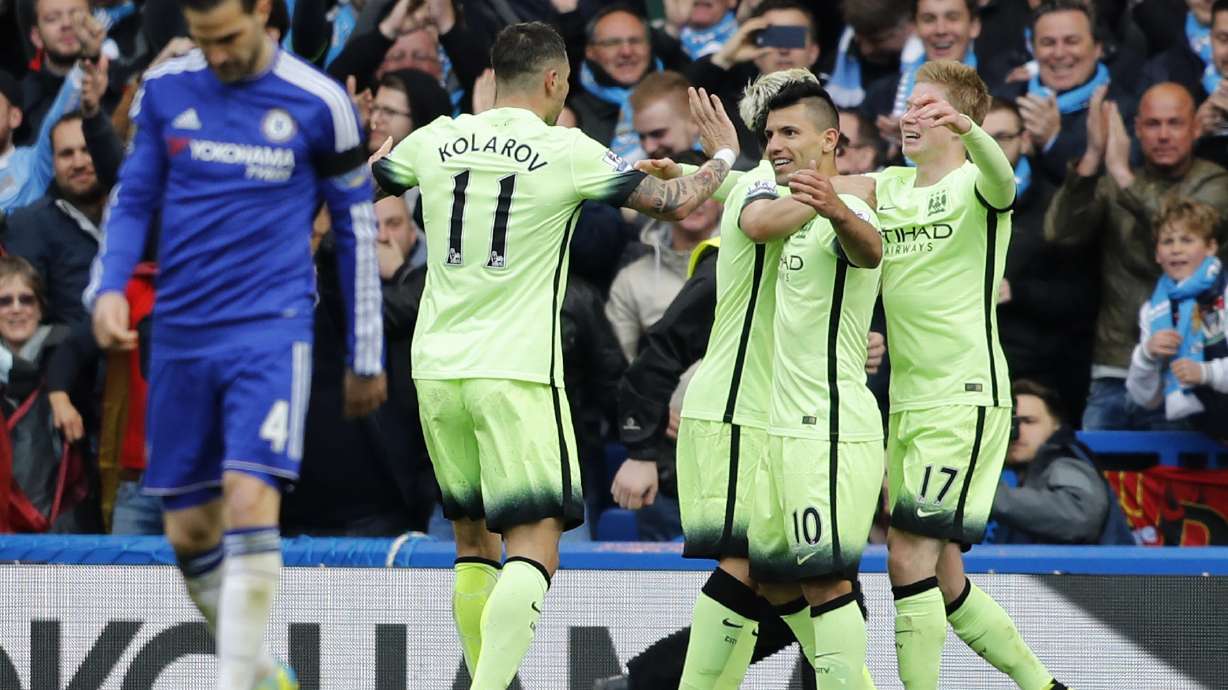 Sergio Aguero's hat trick gives Man City 3-0 win at Chelsea