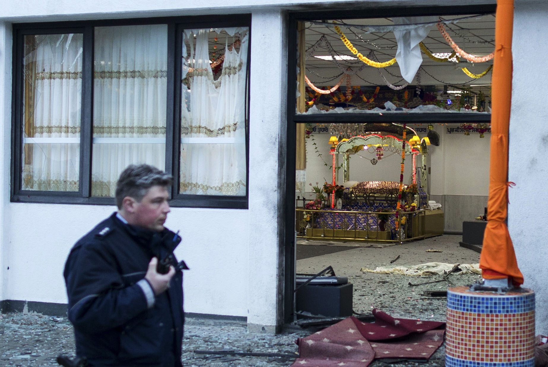Explosion injures 3 at Sikh temple in western Germany