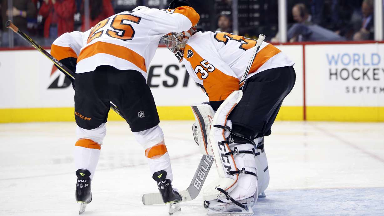 Holtby shines as Mason's mistake gives Capitals Game 2 win