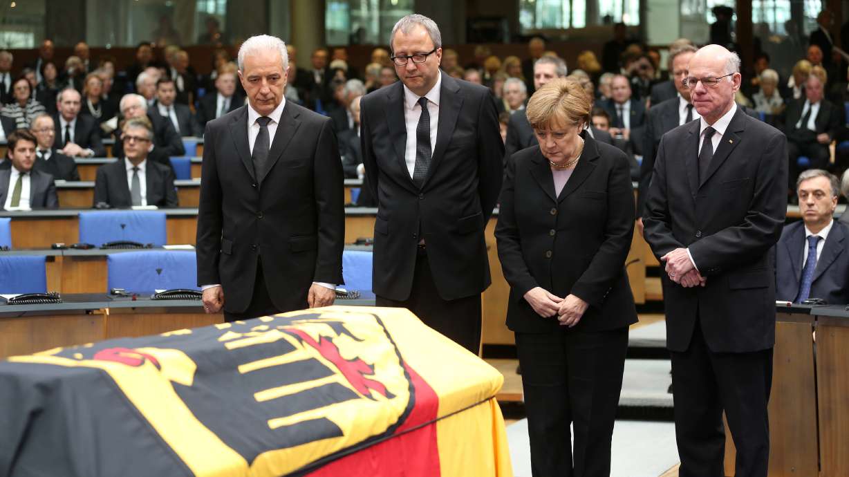 Germany holds memorial for longtime diplomat Genscher