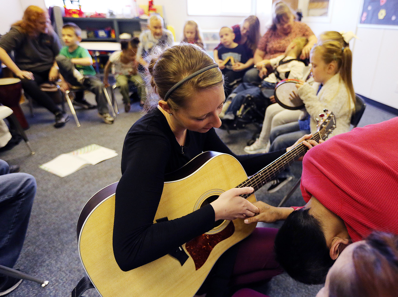 Creative arts therapy classes at the U. to help those interested in the field