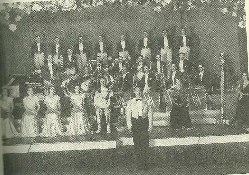 Horace Heidt, the Alemite Brigadeers, the King Sisters, and Alvino Rey, at Chicago's Drake Hotel in 1935. (Photo: Rey Family Collection)