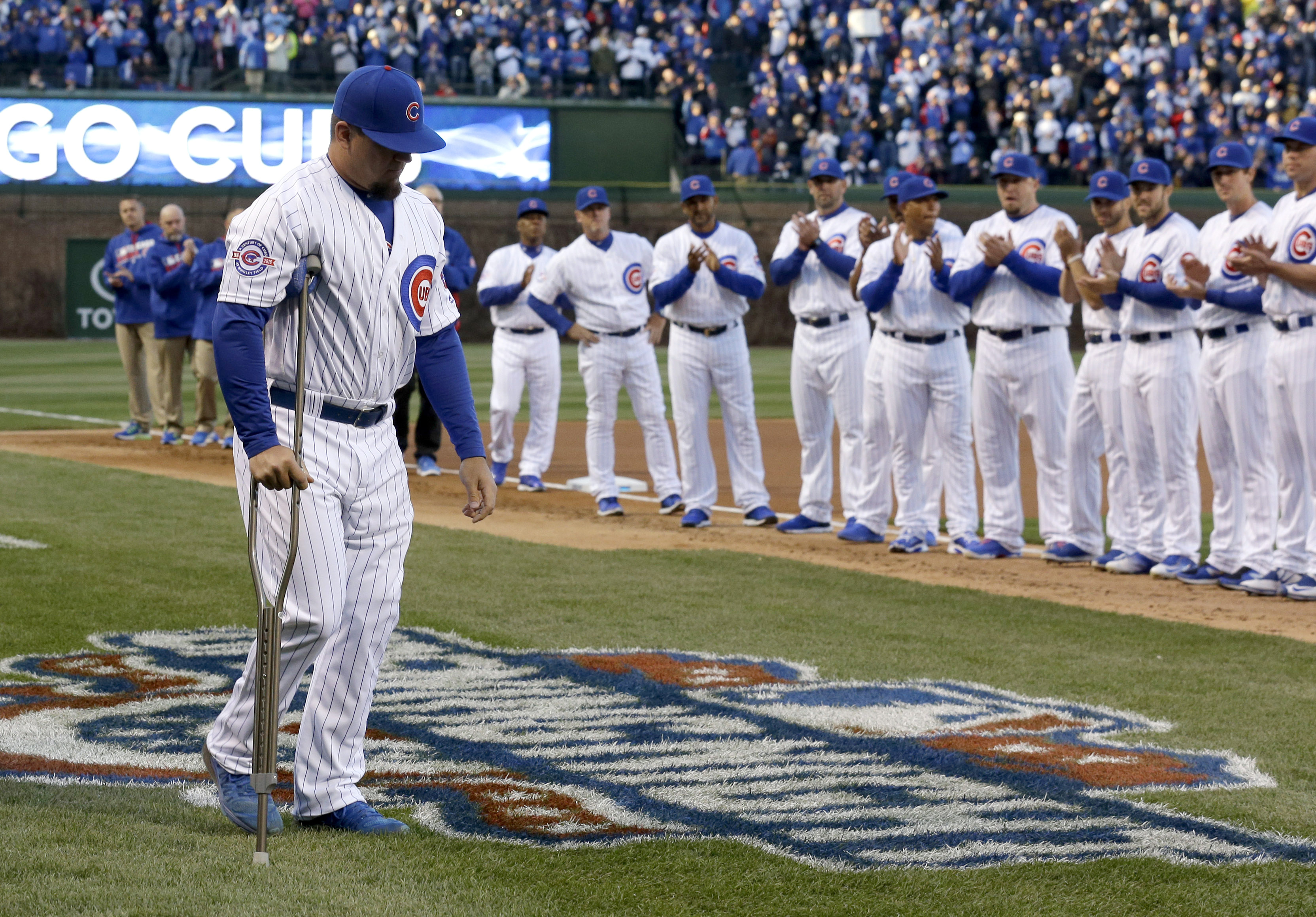 Kyle Schwarber undergoes reconstructive knee surgery
