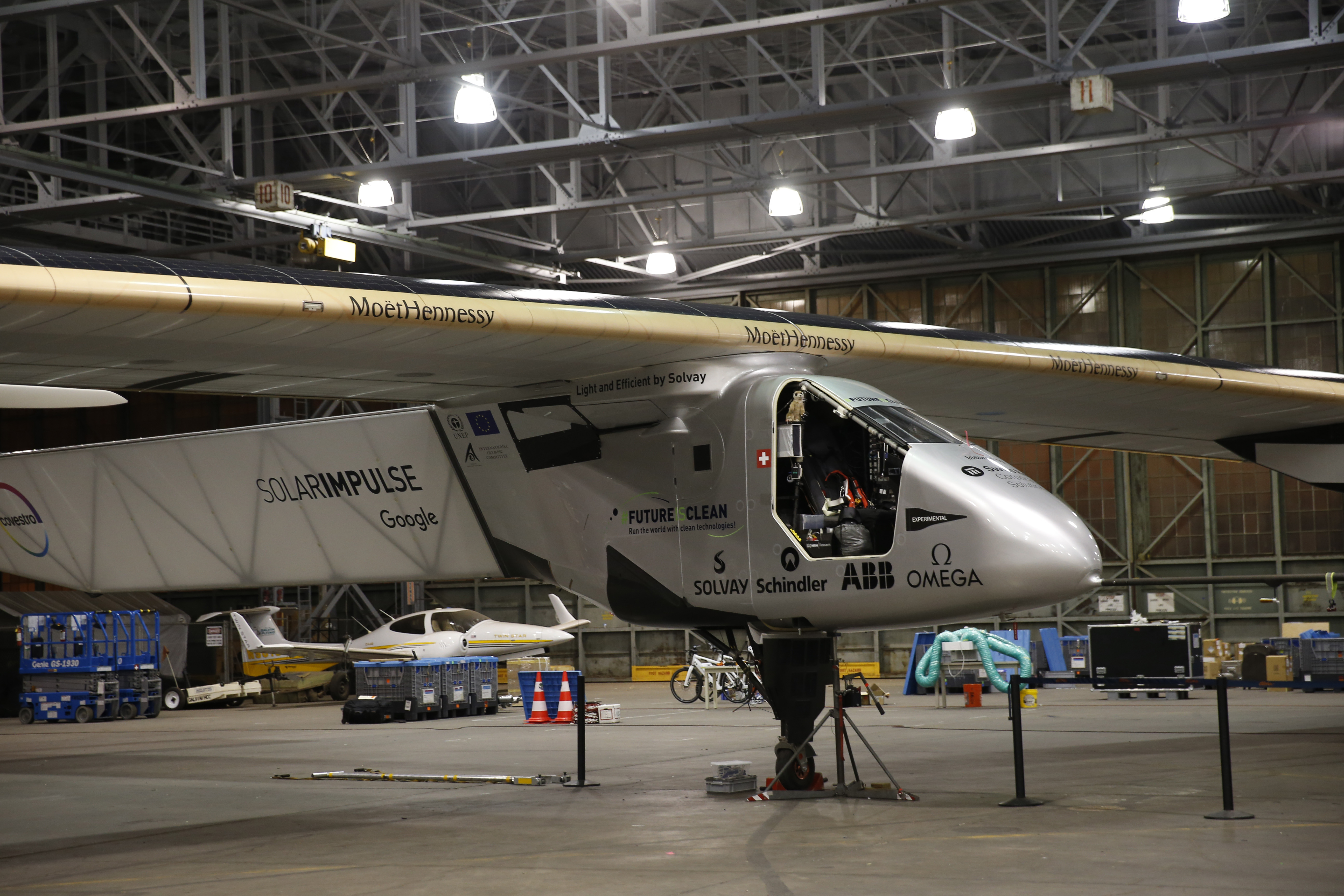The Latest: Solar-powered plane heading toward California