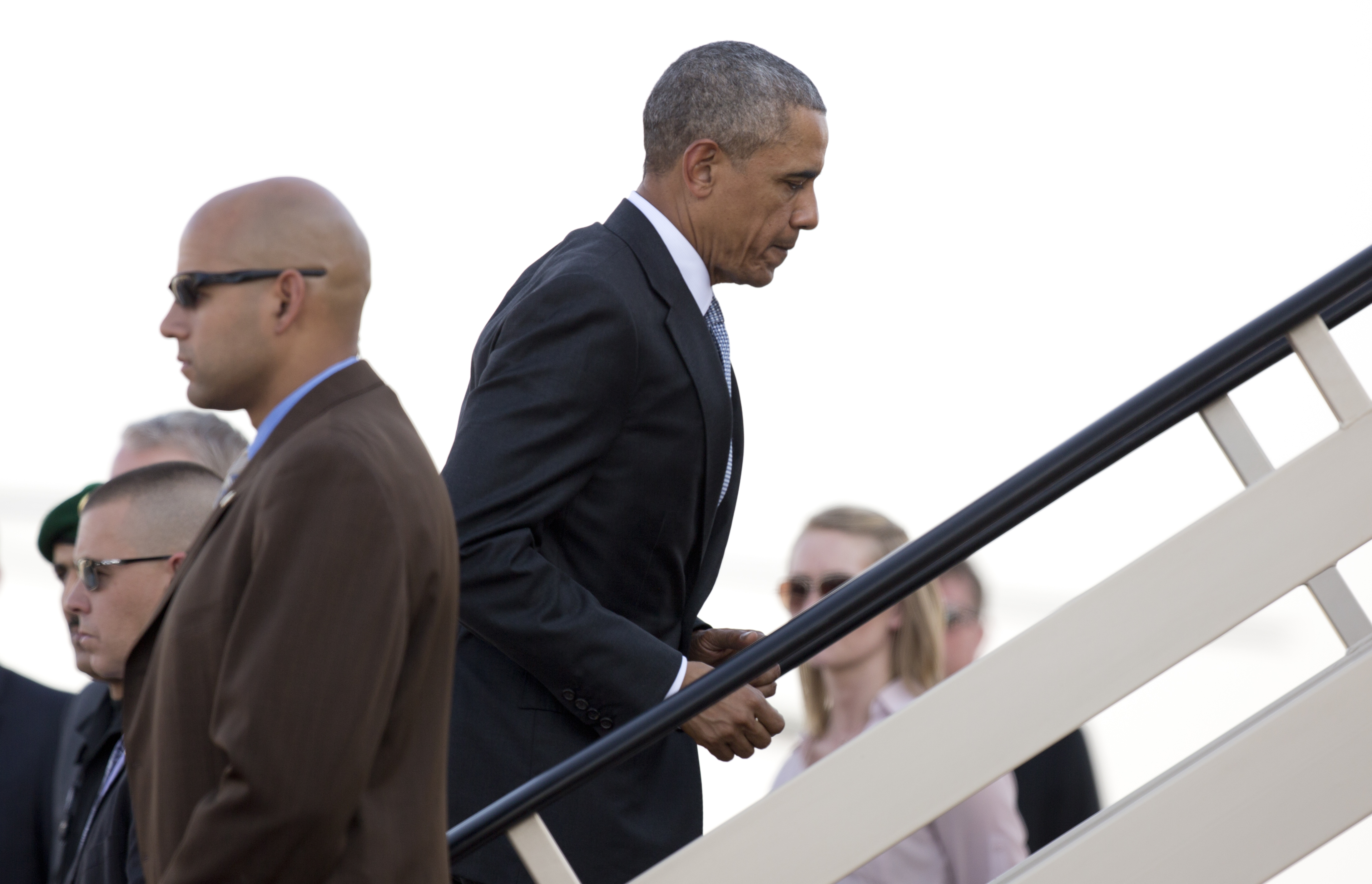 President Obama arrives in London for three-day visit