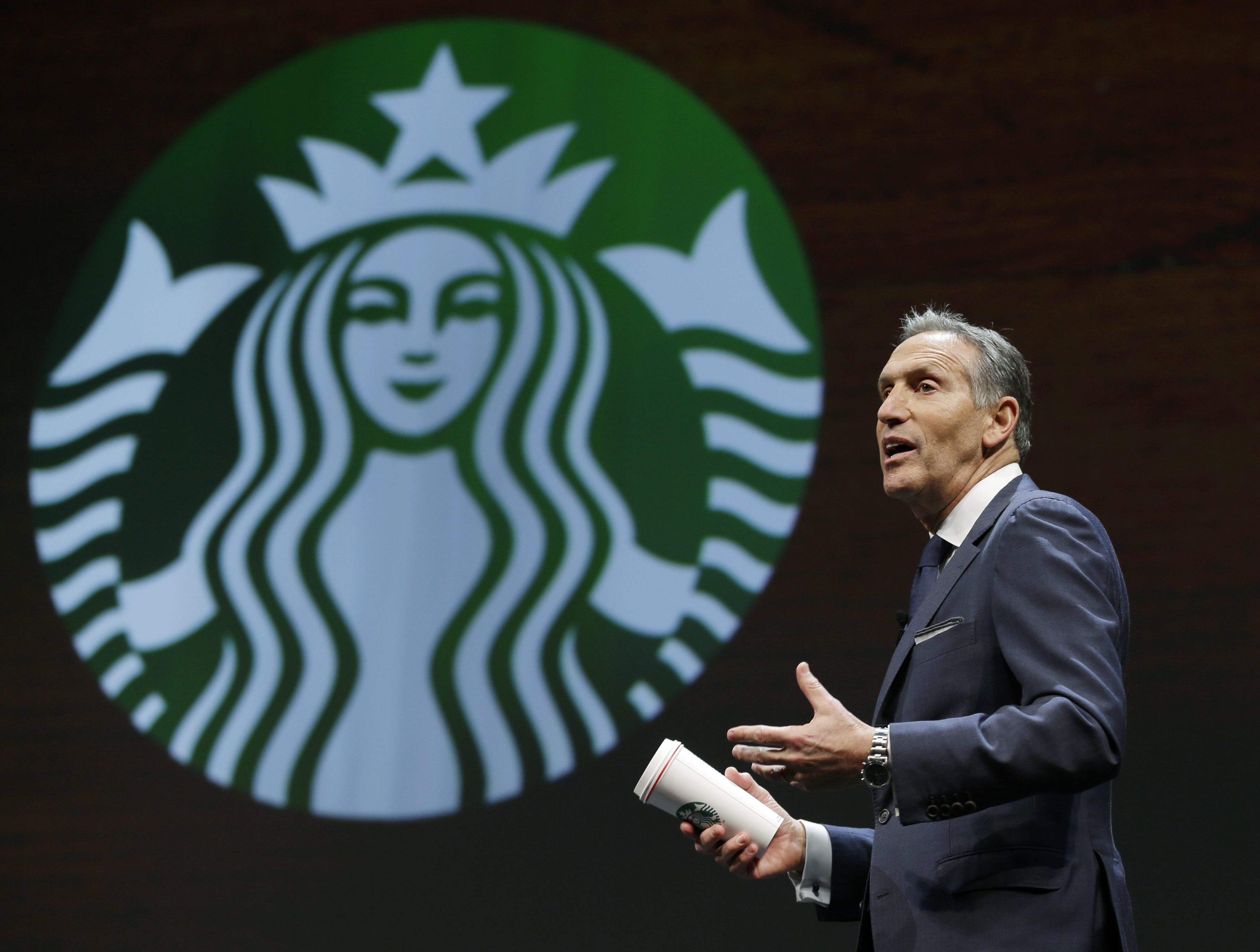 Starbucks expresses confidence in rewards overhaul