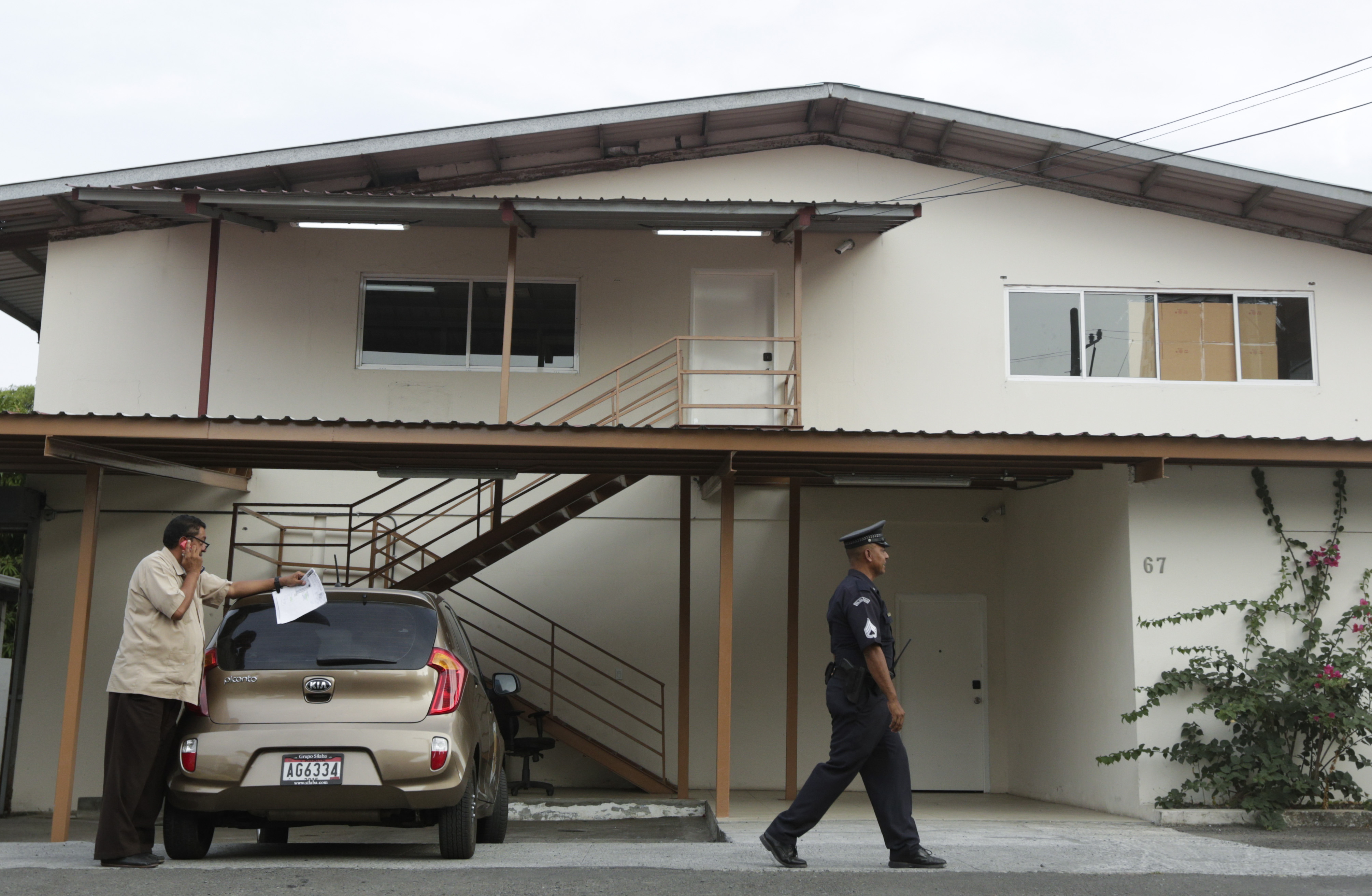 Panama raids warehouse of company at heart of documents leak