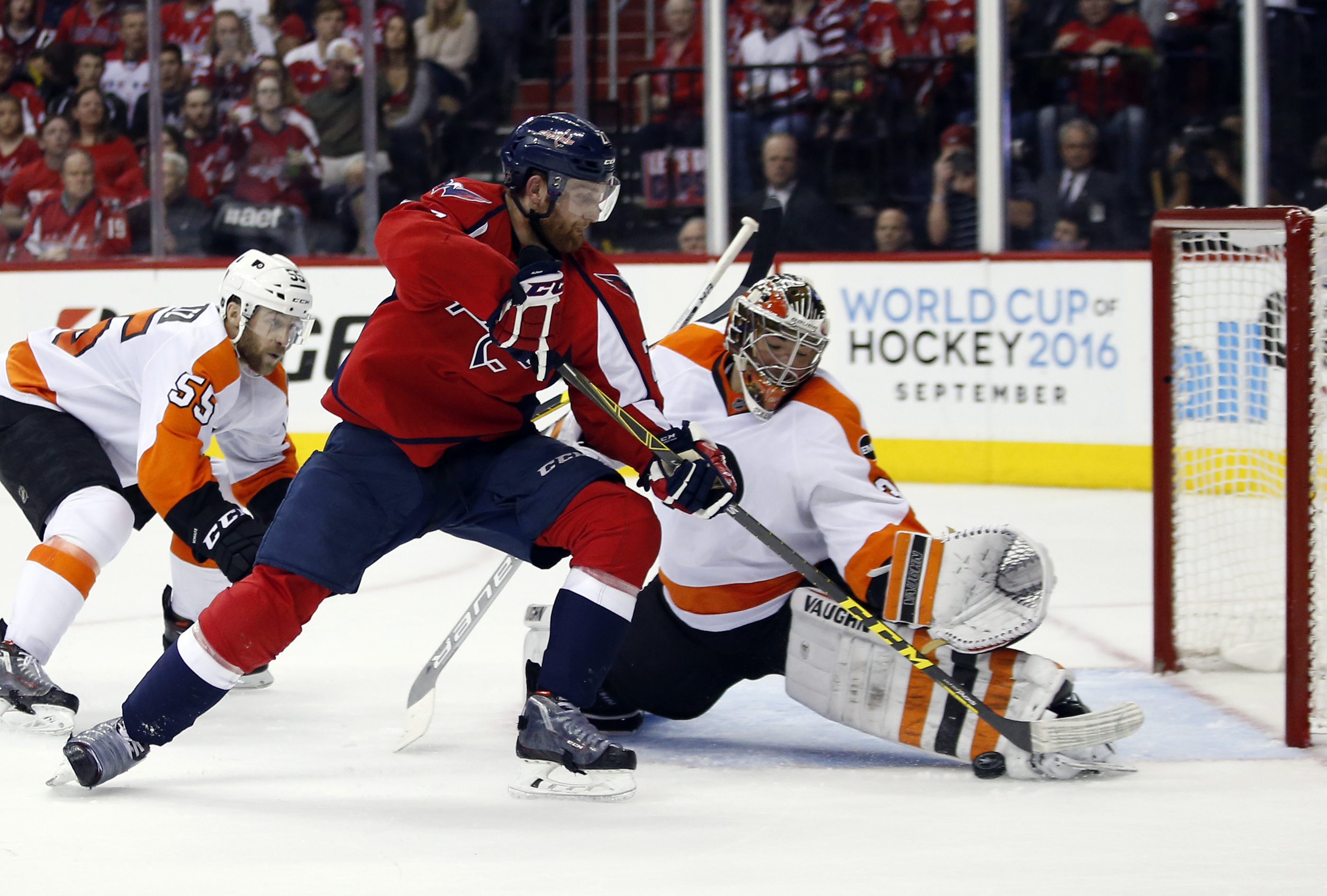 Neuvirth magnificent against Capitals as Flyers force Game 6