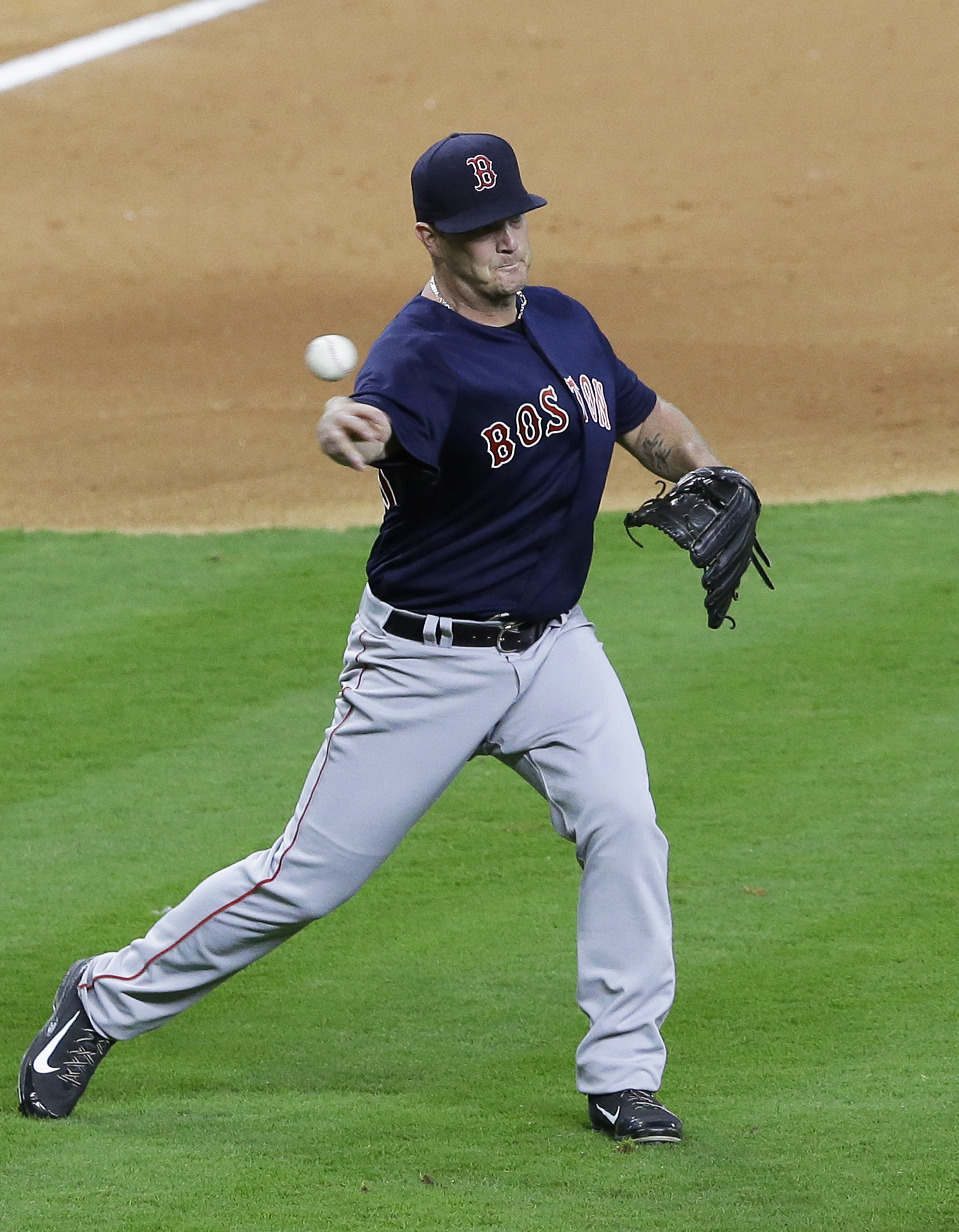 Betts, Wright lead Red Sox to 6-2 win over the Astros