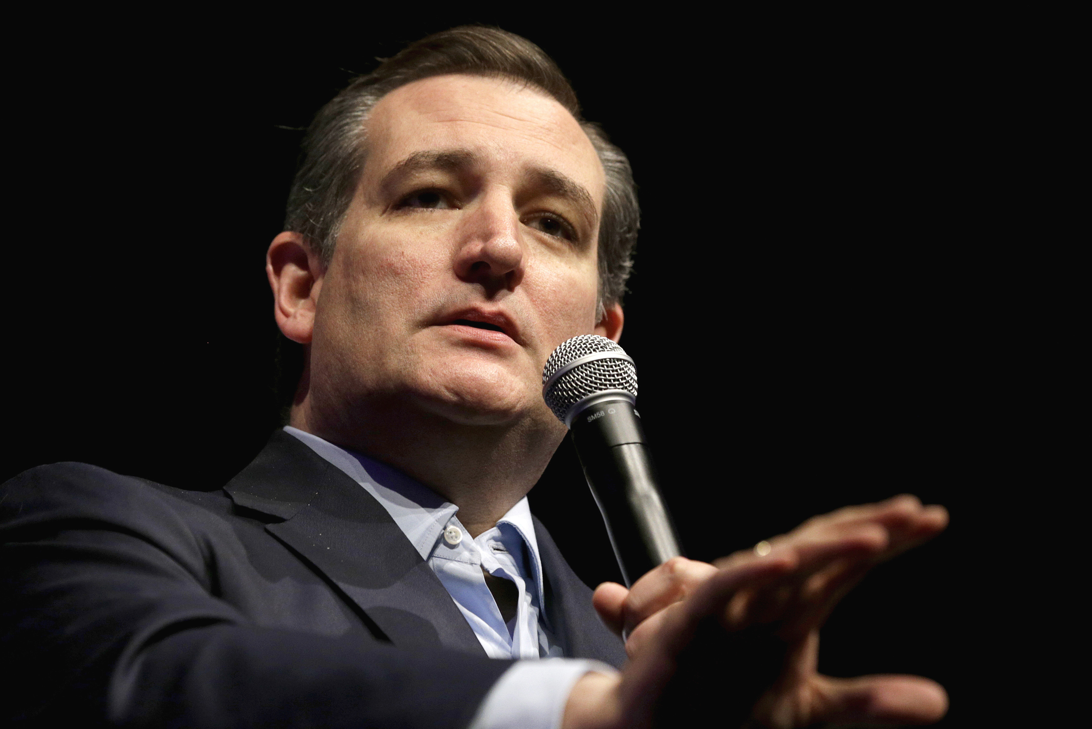 Student loan issue may muddy Cruz's appeal to young voters