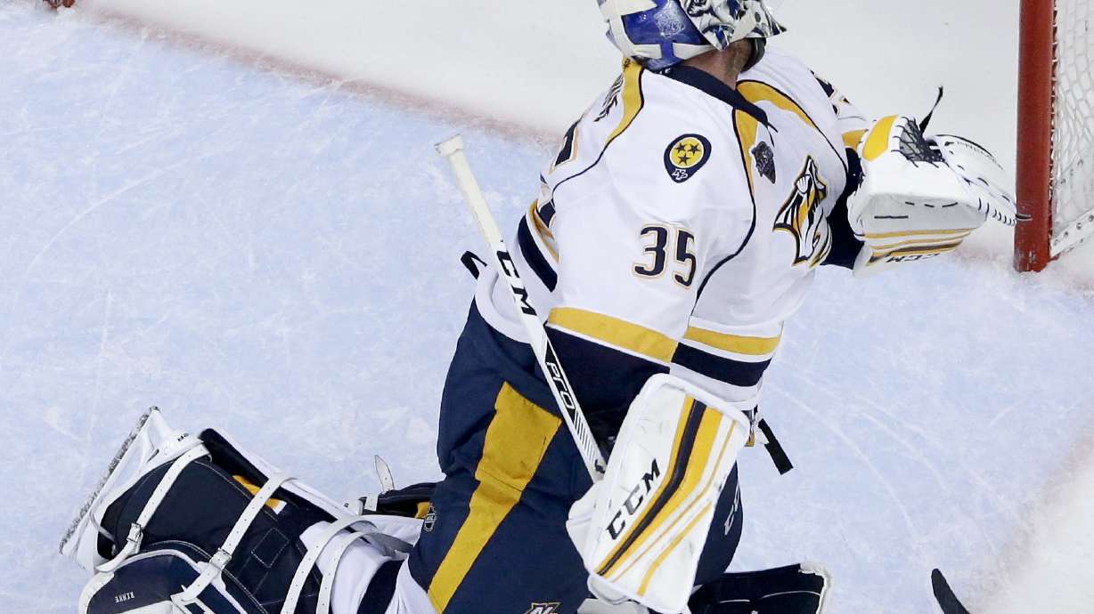 Ducks beat Predators 5-2 for 1st win by home team in series