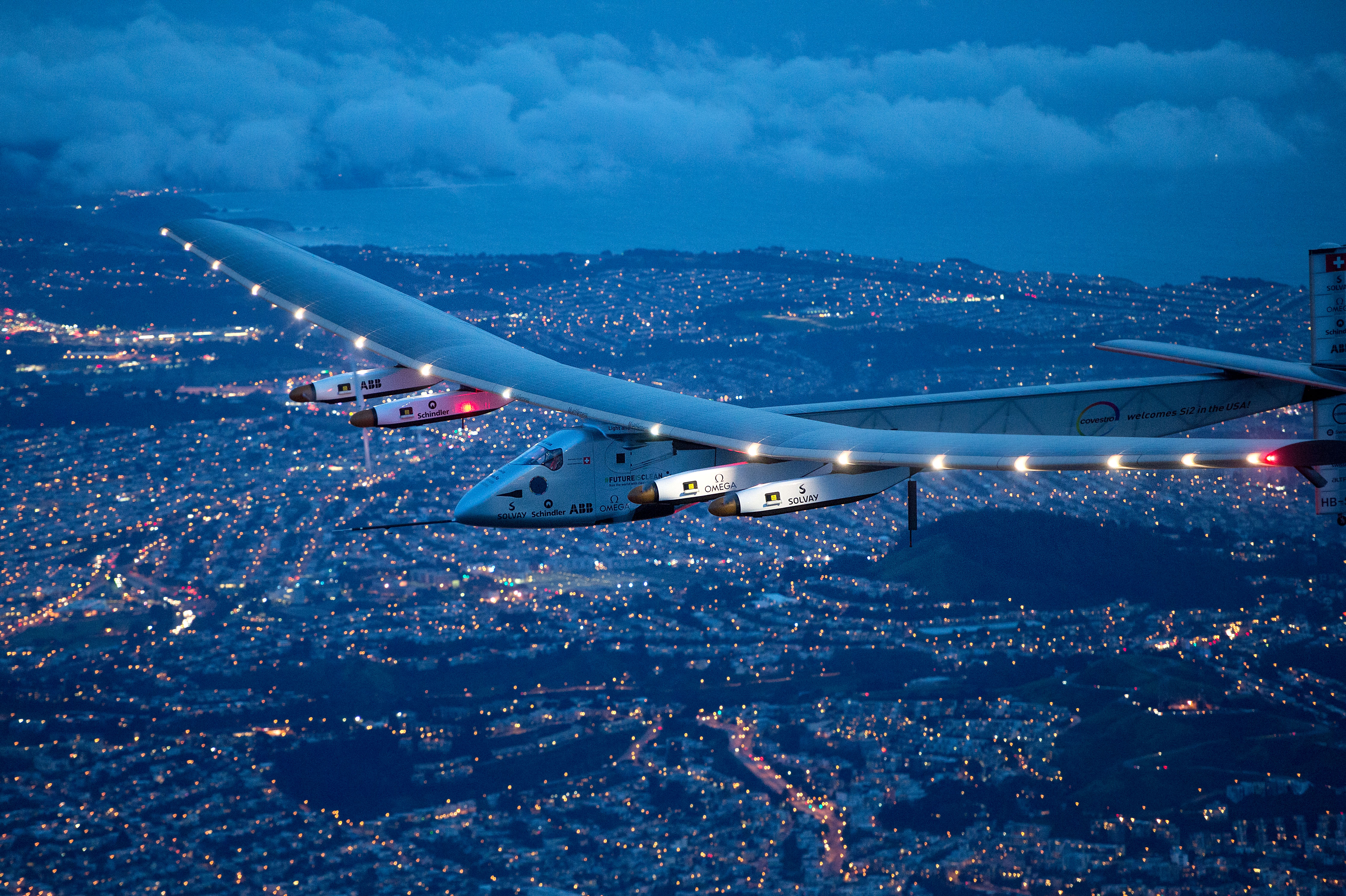 Solar-plane pilots say trip was also test of human endurance