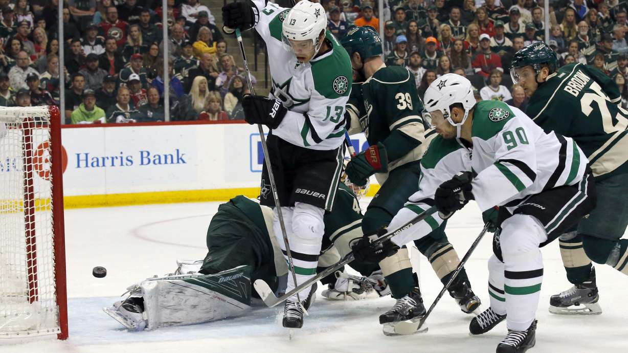 Stars escape with 5-4 win, eliminate Wild after big rally