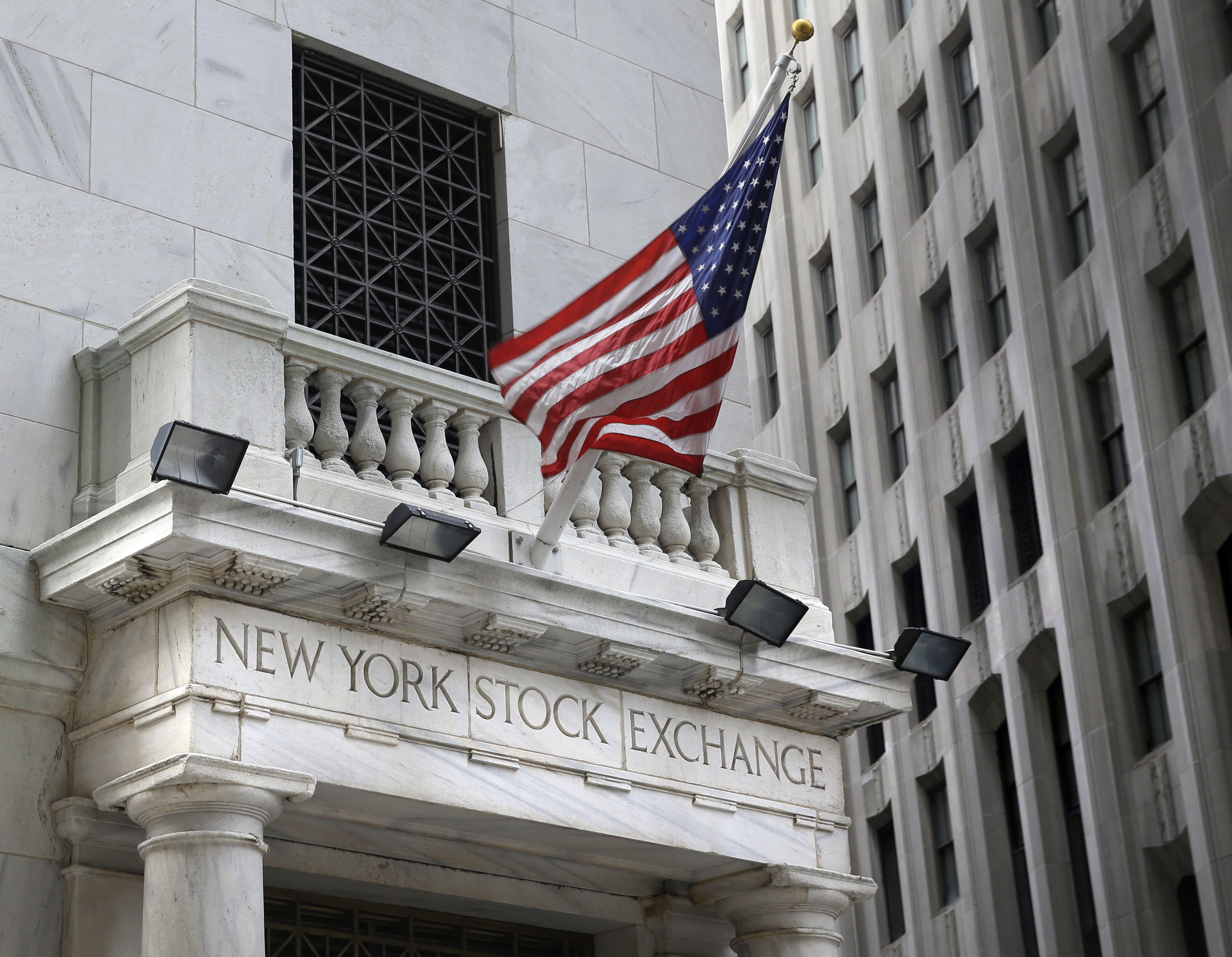 Markets Right Now: Asian stocks fall on central banks watch