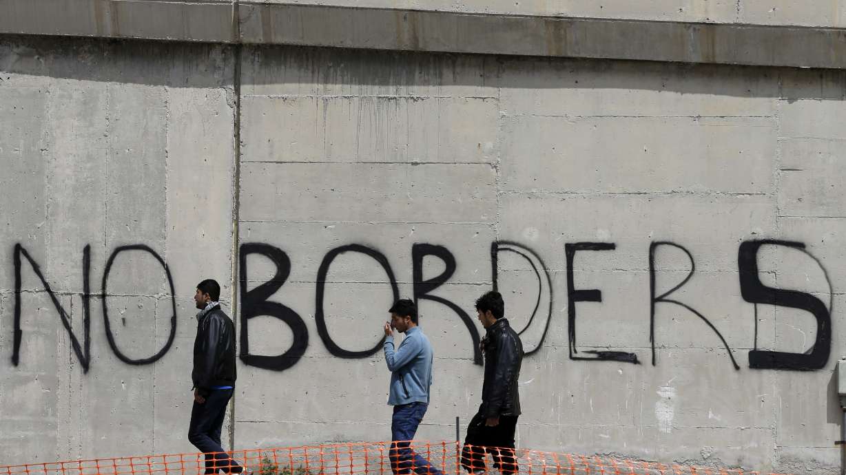 Austria re-imposes controls on its border with Hungary