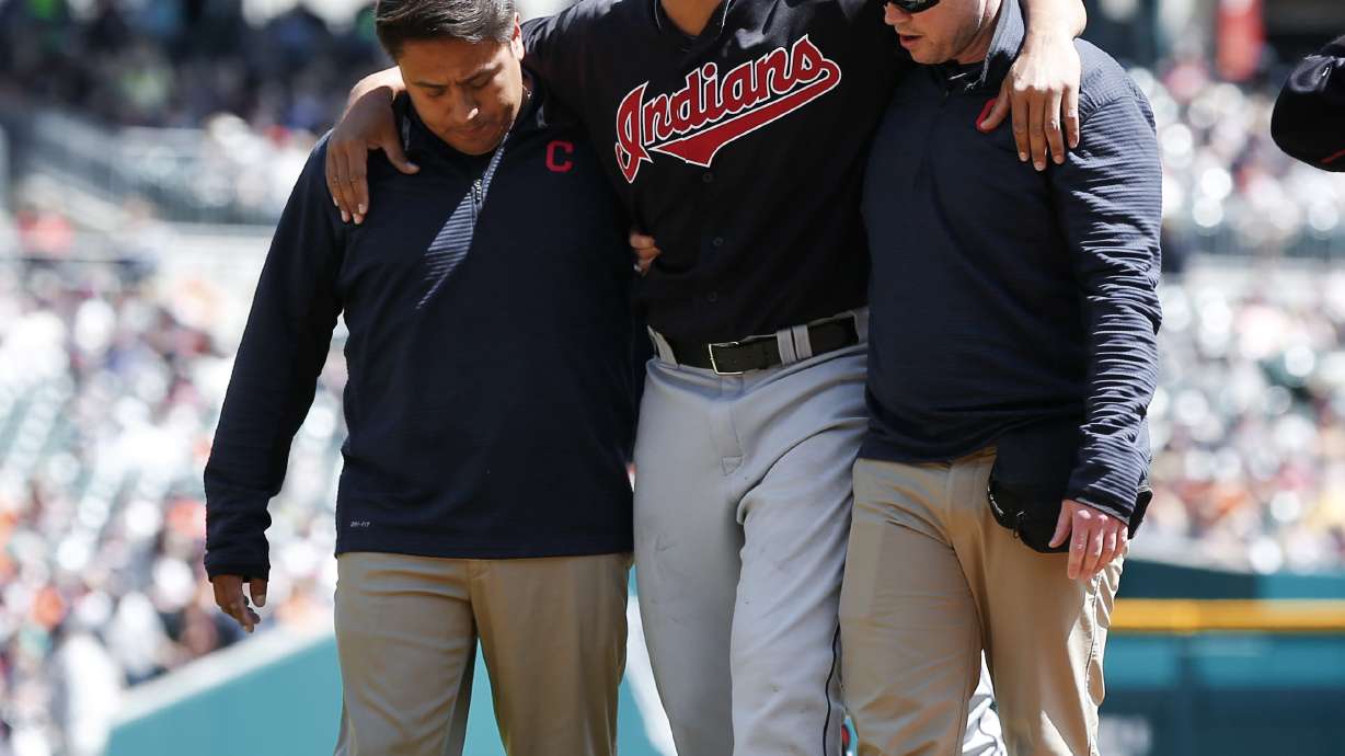 Indians' Carrasco could miss 6 weeks with hamstring injury