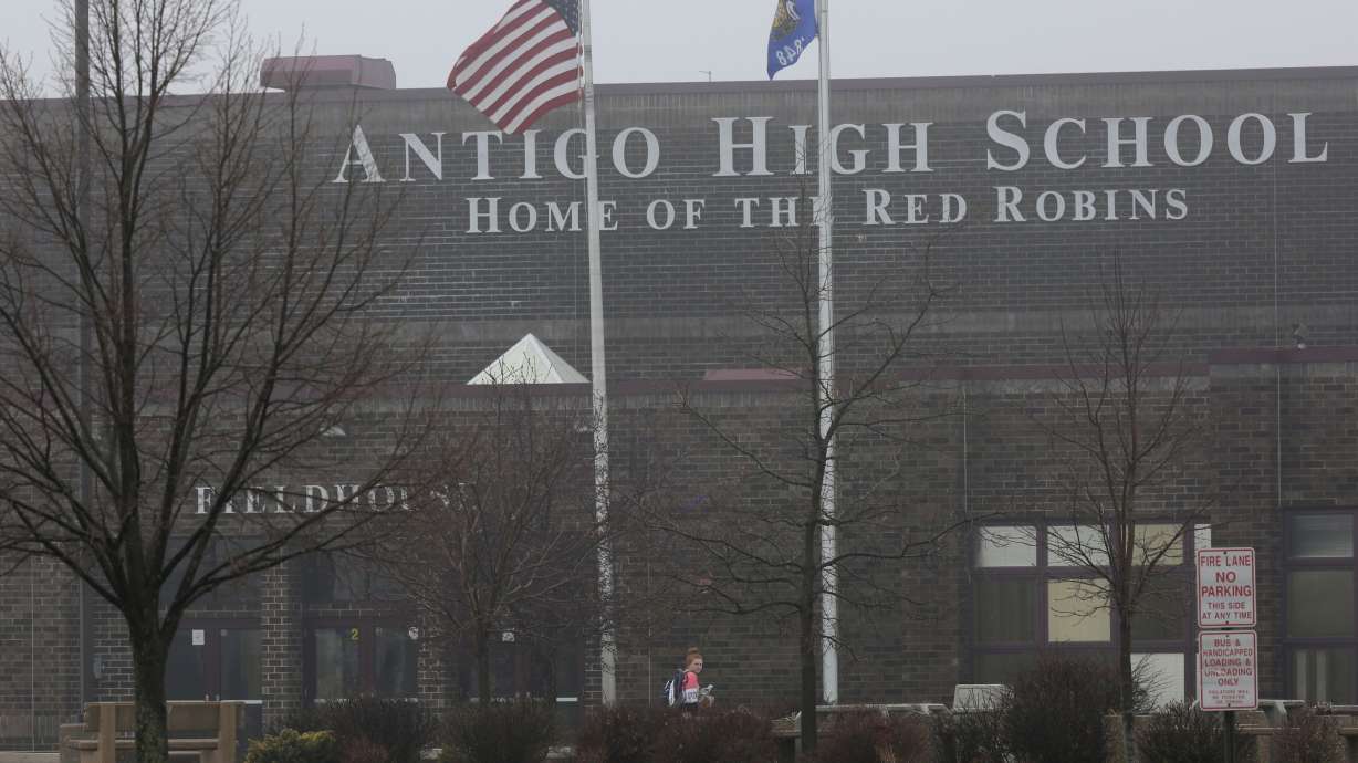 Wisconsin prom shooter was aiming at officer when he was hit