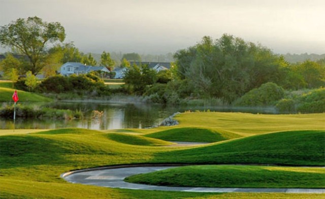 6 ways to get out and golf—for less!
