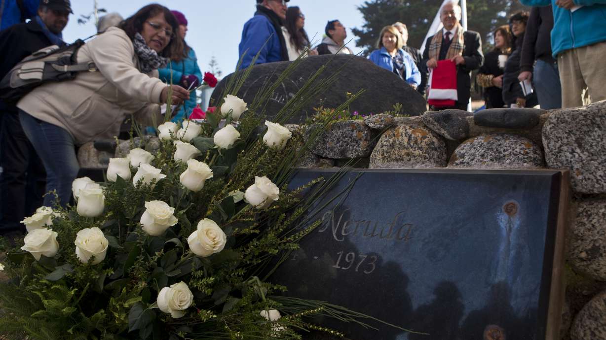Chilean poet Neruda reburied at his coastal home