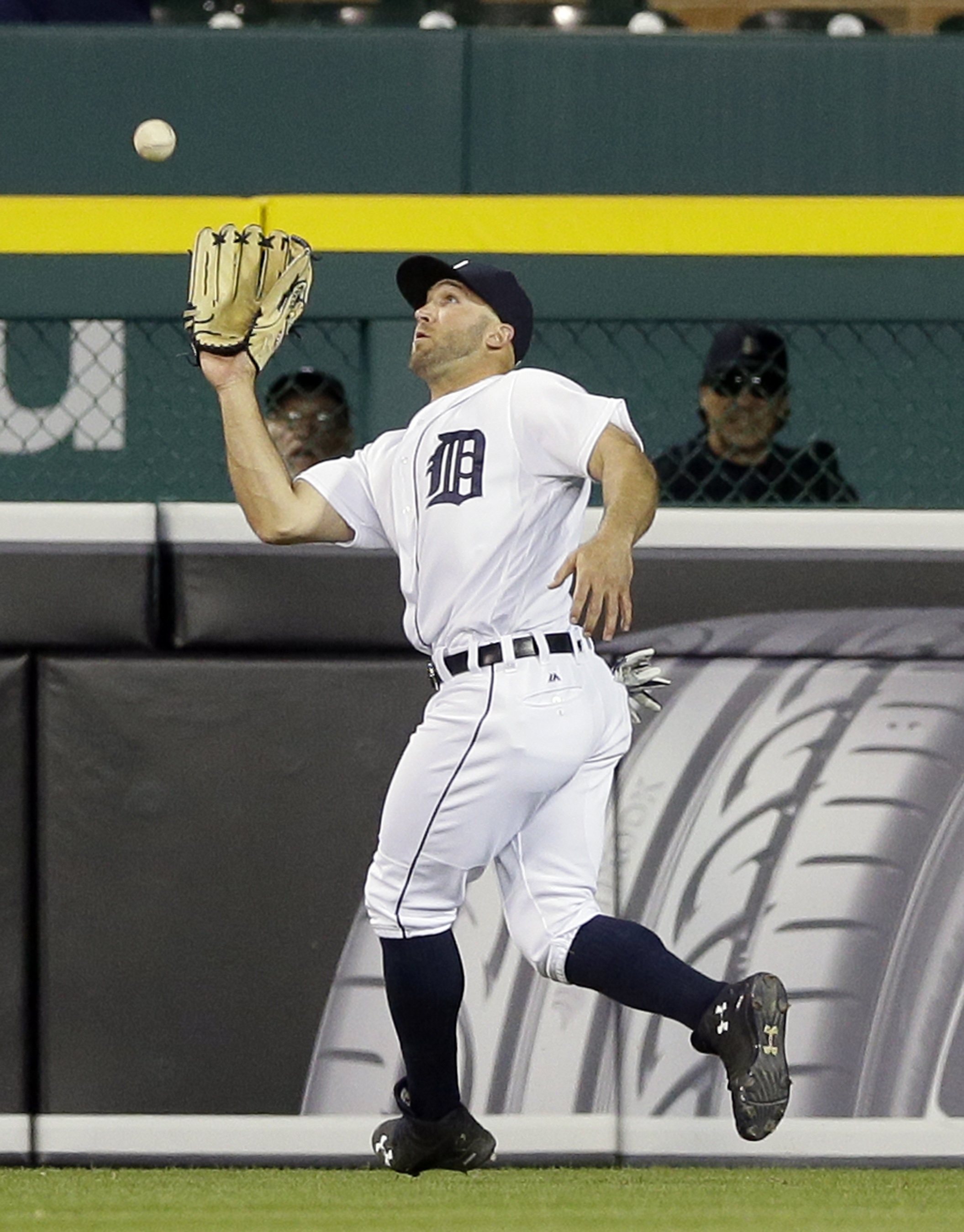 Collins won't face suspension from MLB over gesture at fans