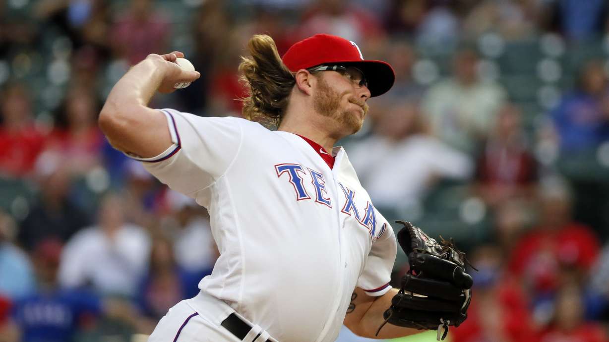 Griffin strong for 8 innings, Rangers beat Yankees