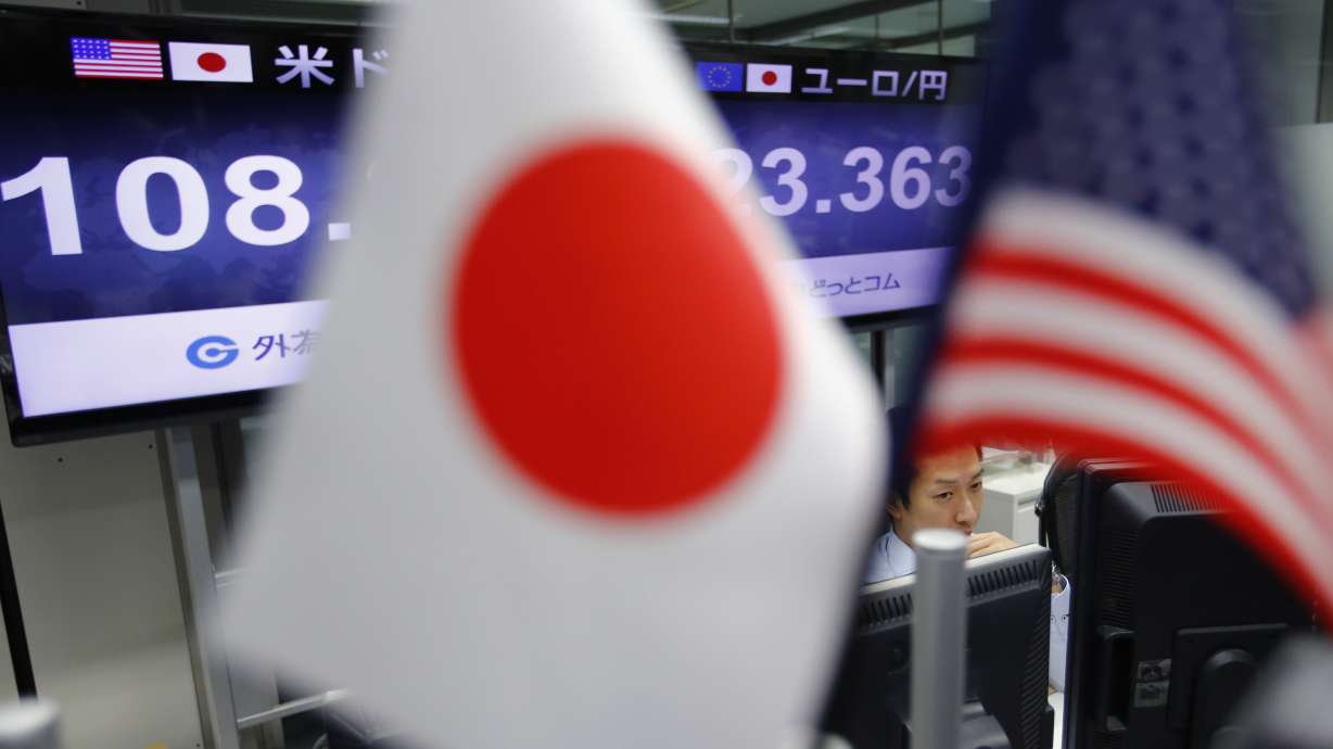 Markets Right Now: Tech, energy stocks lead a broad decline