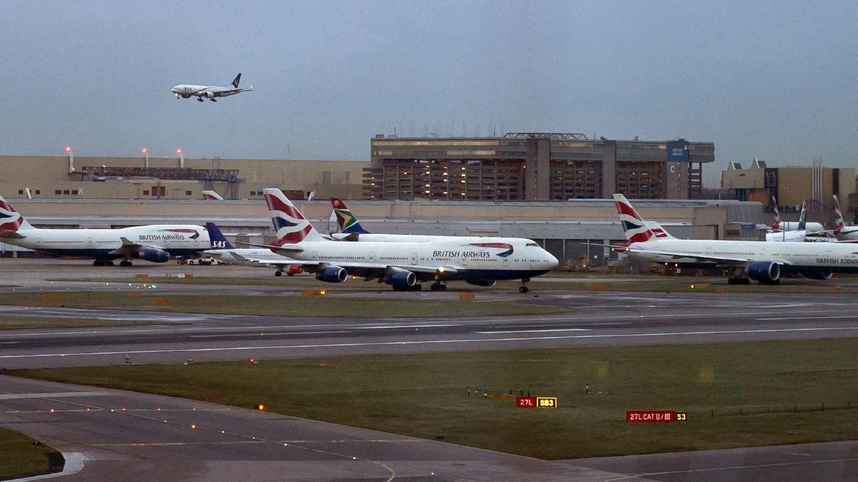 UK: Jet incident near Heathrow did not involve drone