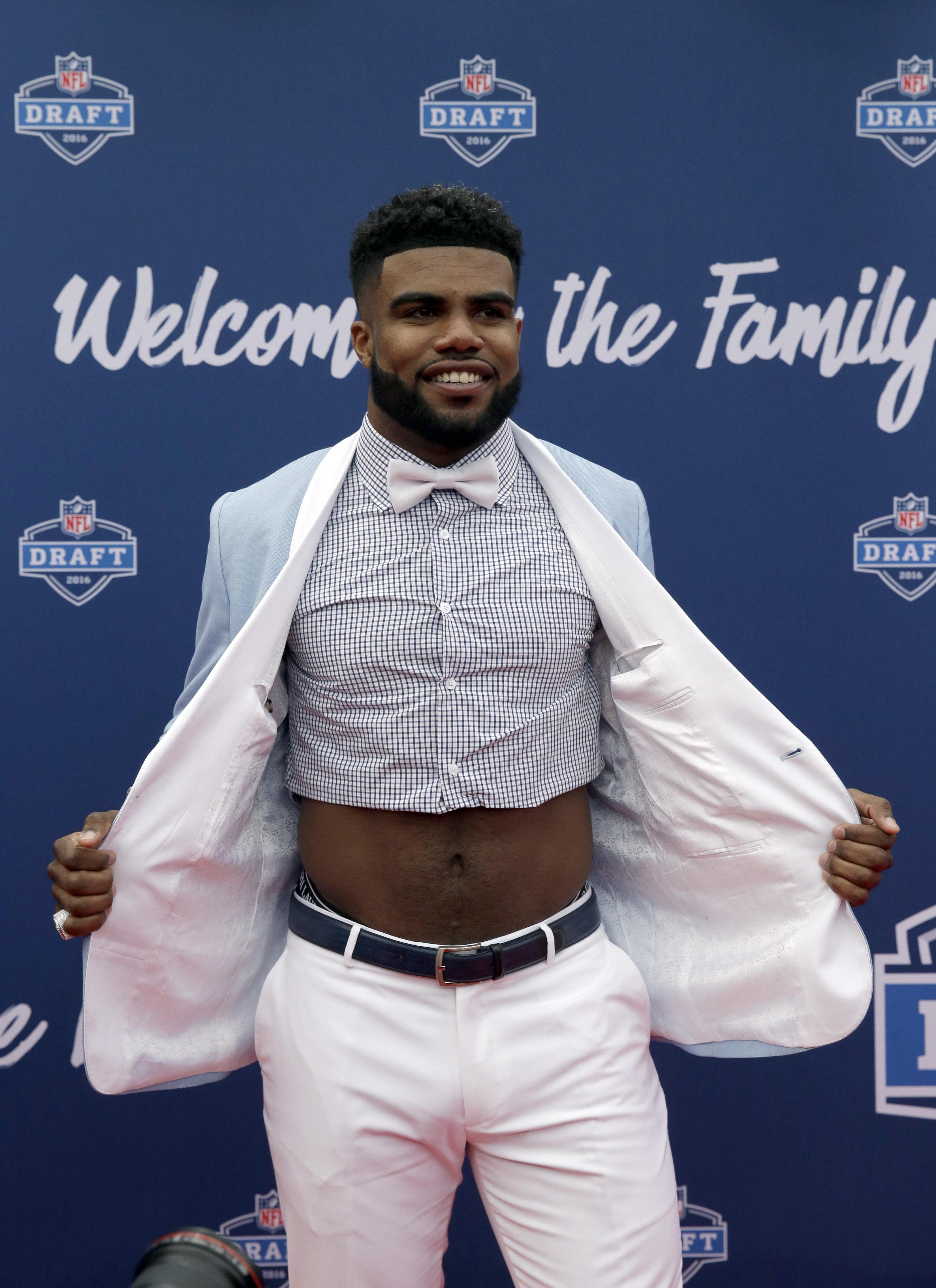 Elliott already lofty in Cowboys lore as No. 4 overall pick