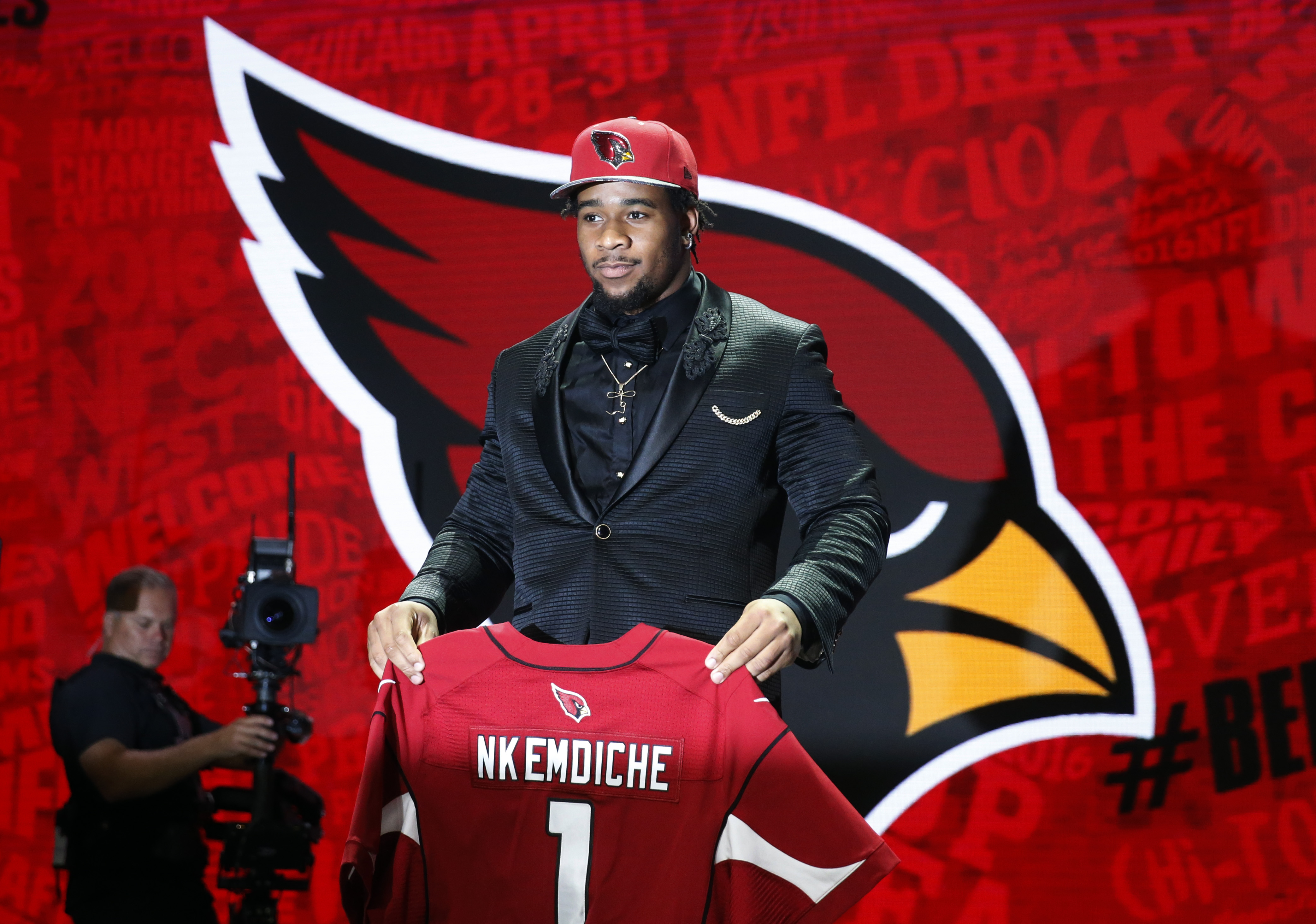 Cardinals take DT Nkemdiche with 29th pick in draft
