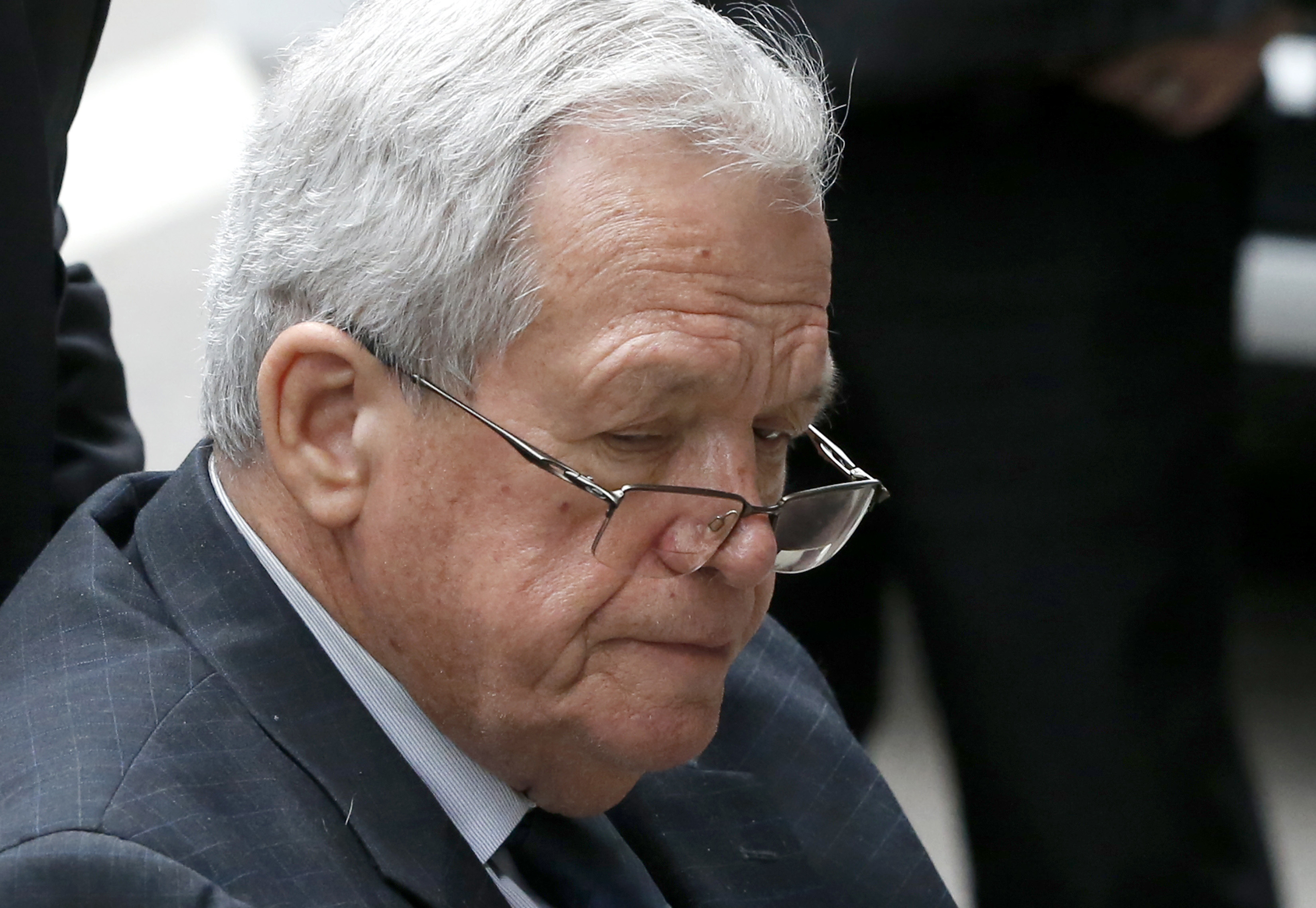 Lawmaker calls for Illinois to revoke Hastert's pension