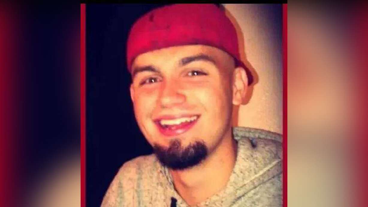 Some relatives of man killed by police settle lawsuit