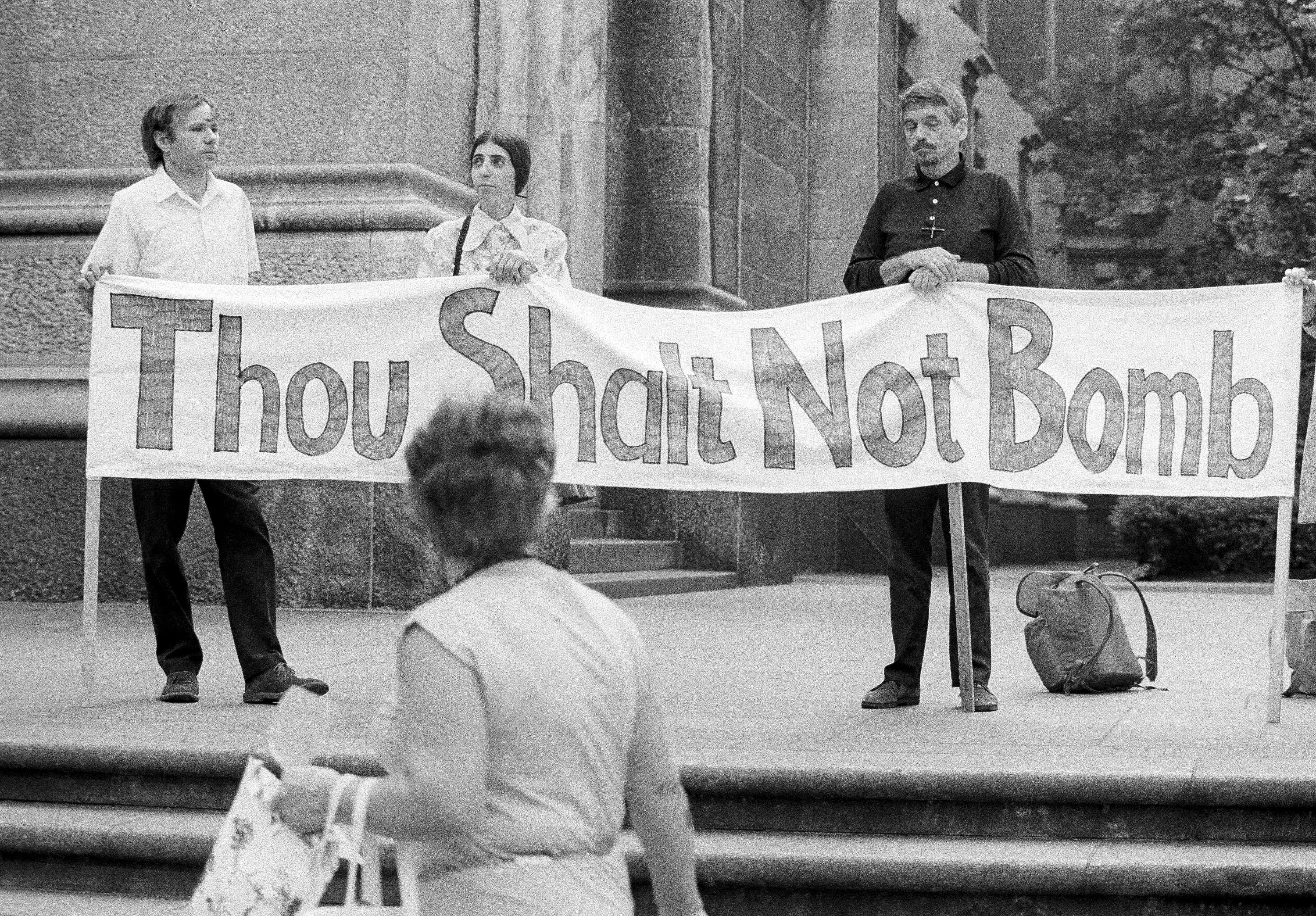 Peace activist, Jesuit priest Daniel Berrigan dies at 94