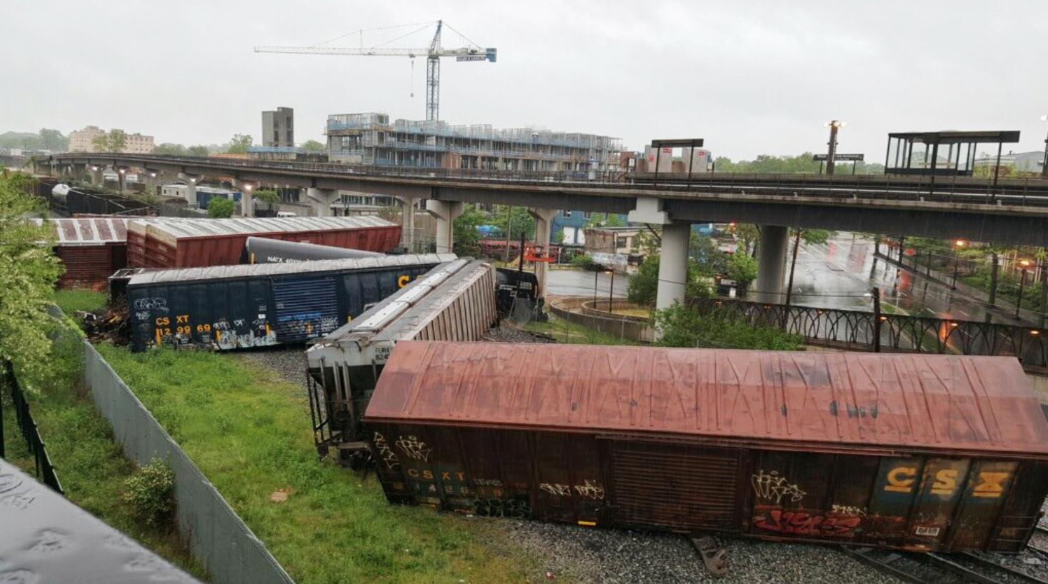 The Latest: Commuters to be impacted by train derailment