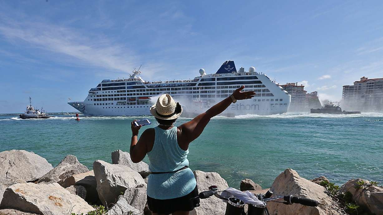 1st cruise from a US port in decades leaves Miami for Cuba