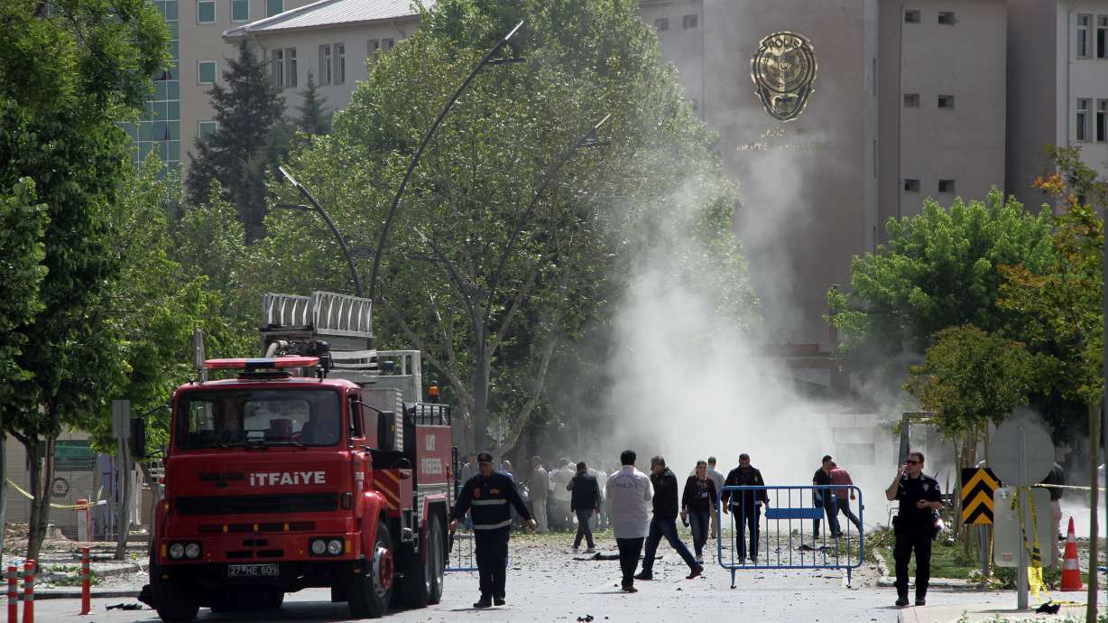 Turkey: Islamic State behind attack that killed 2 policemen