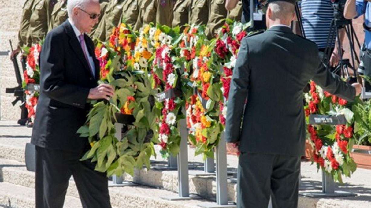 Sen. Hatch meets with Prime Minister Netanyahu during Israel trip