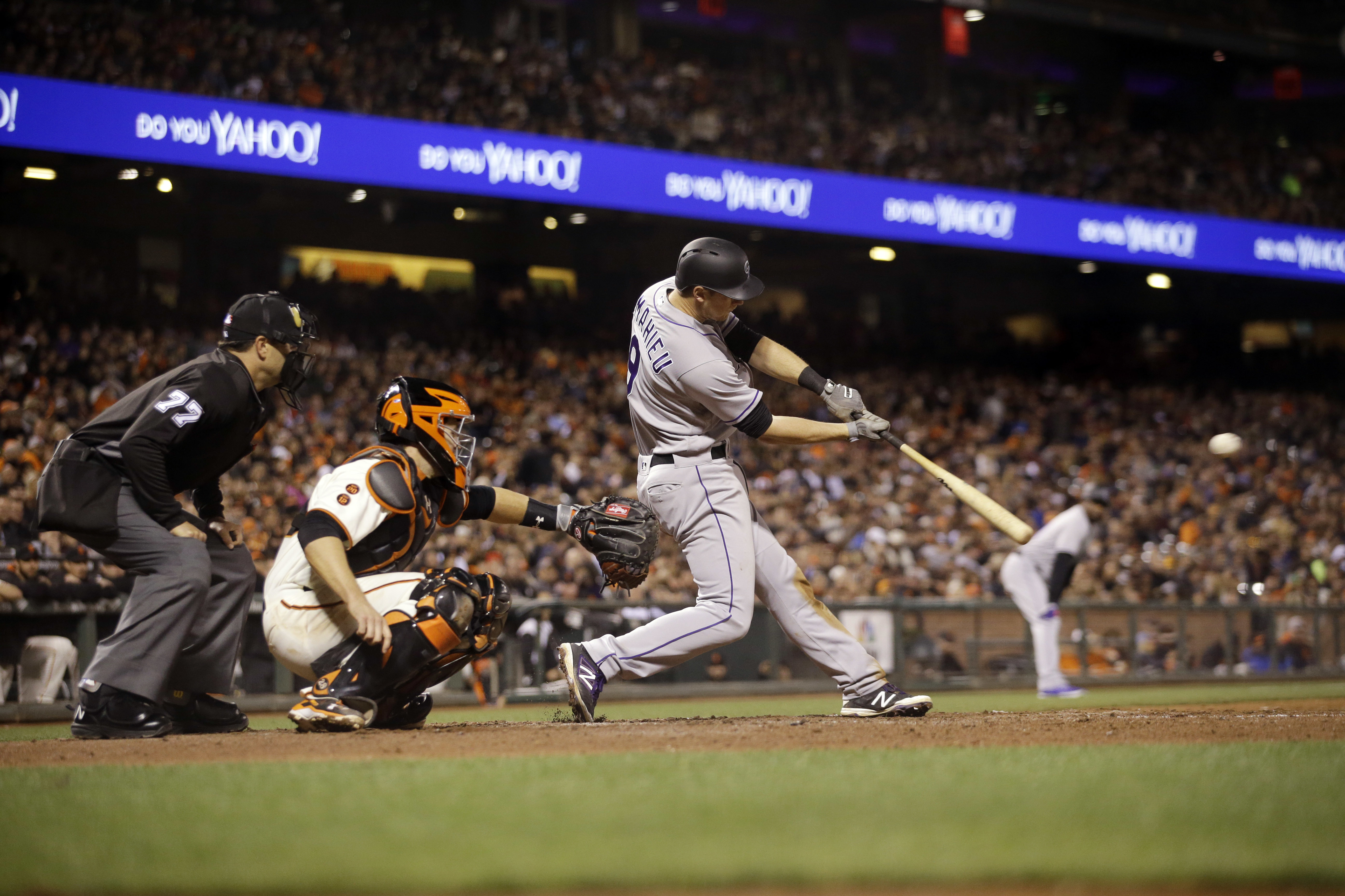 Rockies score 13 times in fifth, beat Giants 17-7