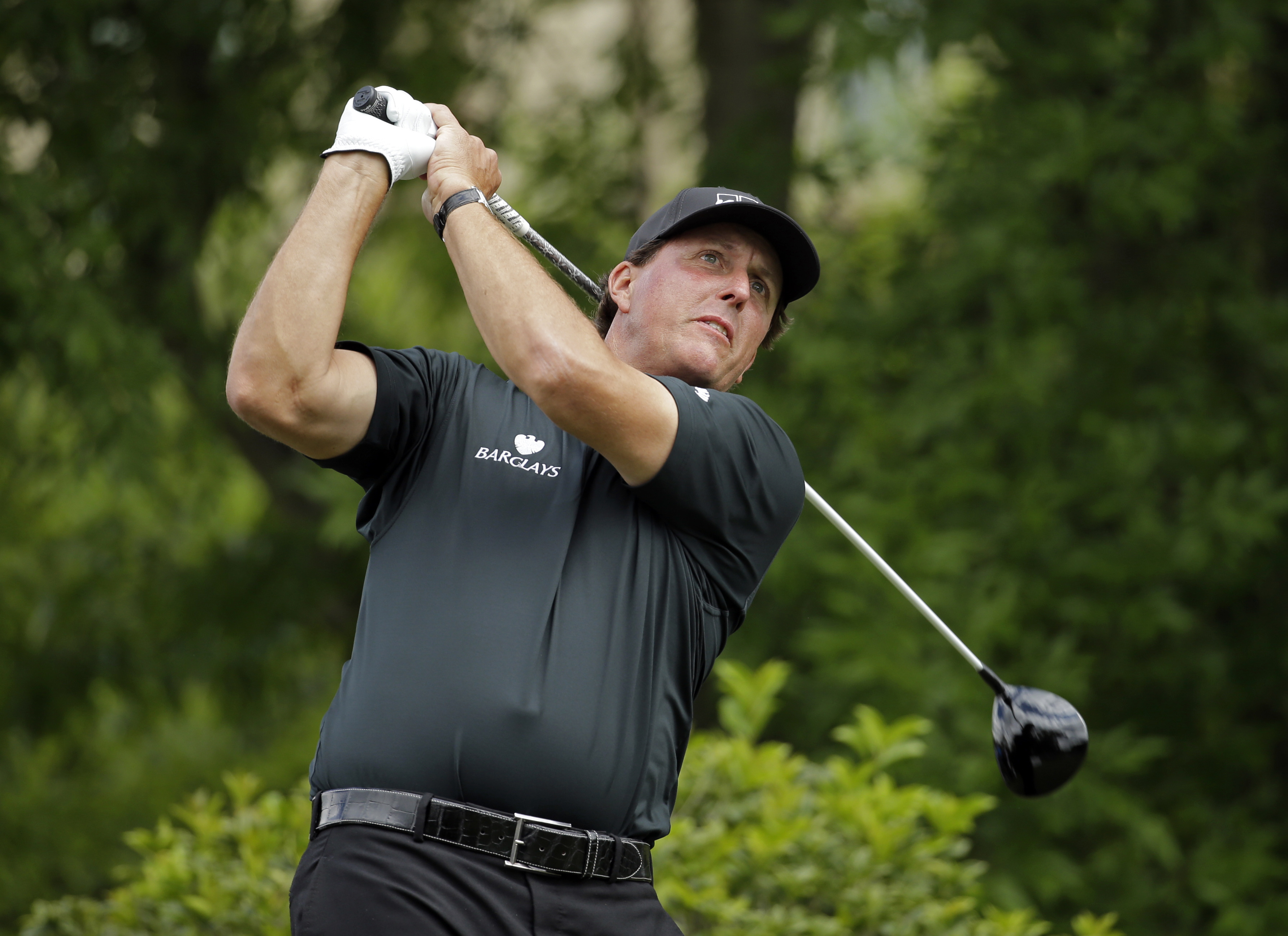 Loupe leads Wells Fargo; Mickelson, Fowler in hunt