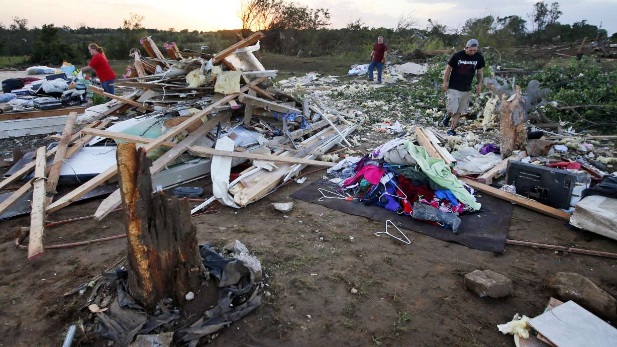 The Latest: Kentucky State Police say 10 injured in tornado