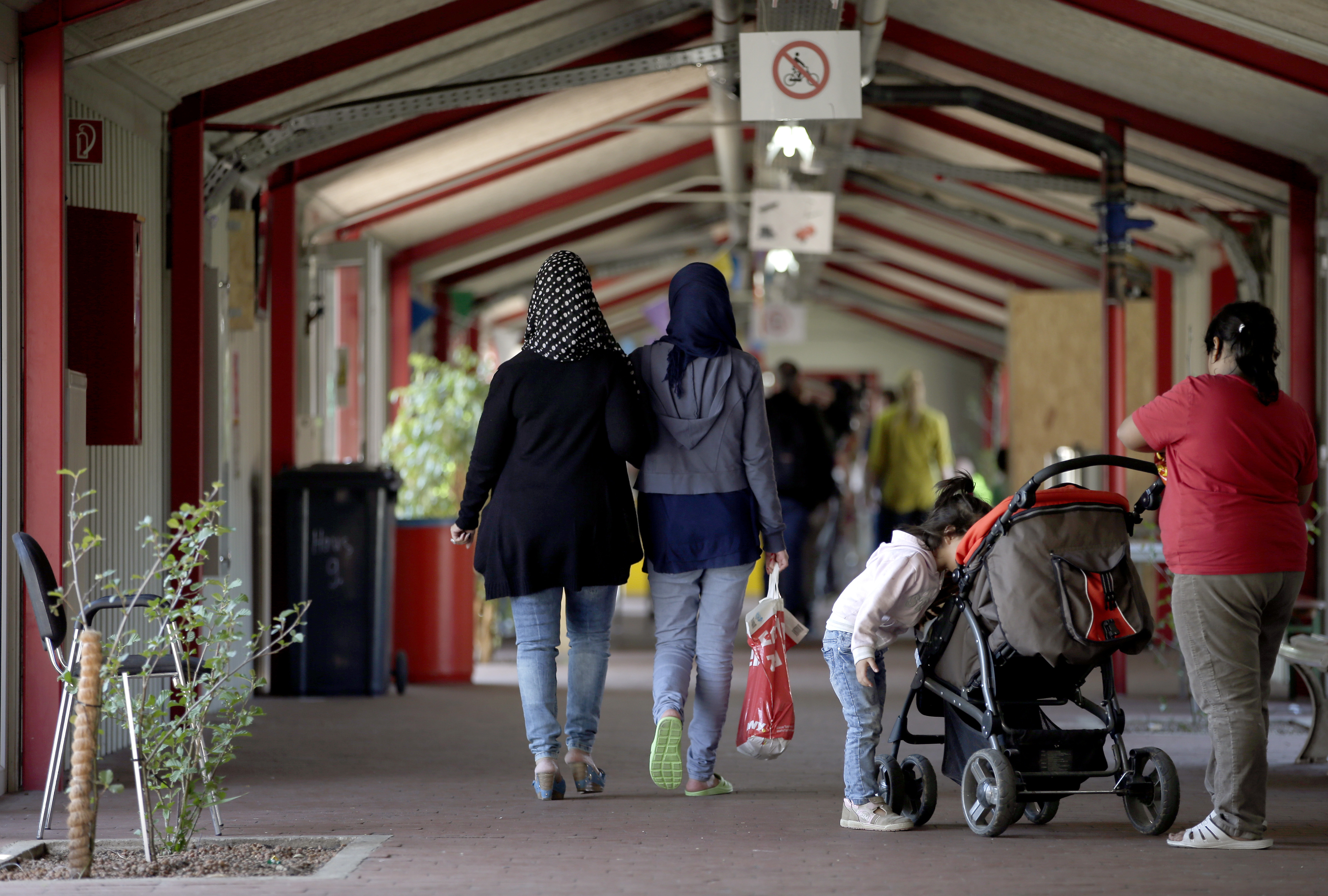 EU extends border controls in Austria, Germany, Scandinavia