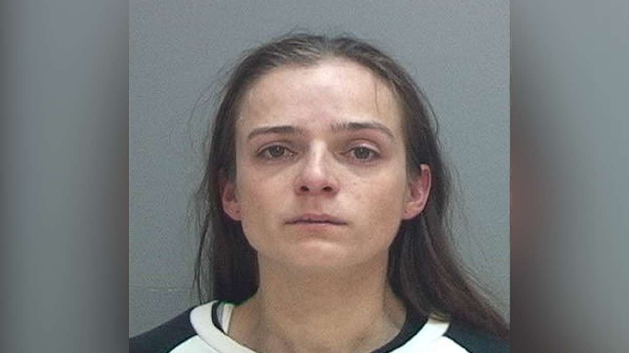 Woman pleads guilty for role in West Valley man's death