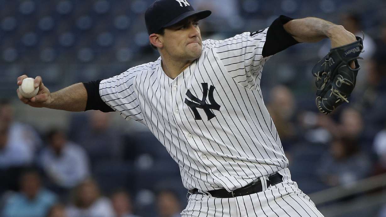 Yankees surge past Royals for 7-3 victory