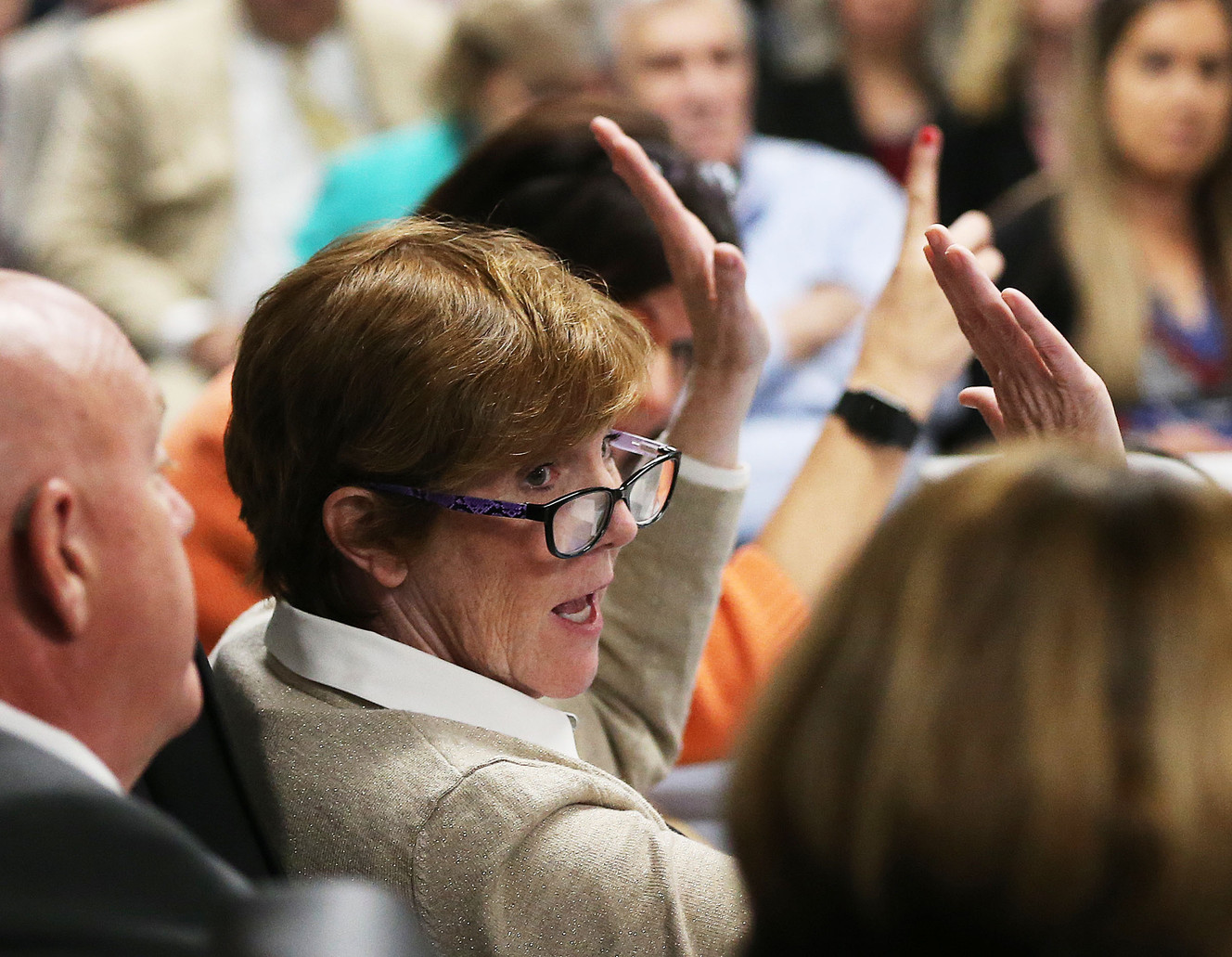 School Board moves to review standards, supports removing SAGE from high school