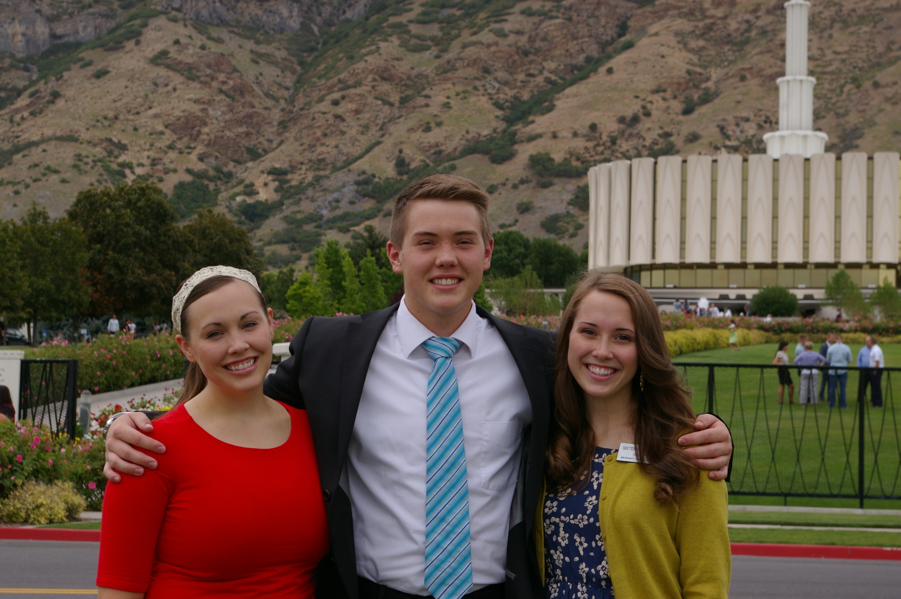 3 Utah siblings serve in the same LDS mission