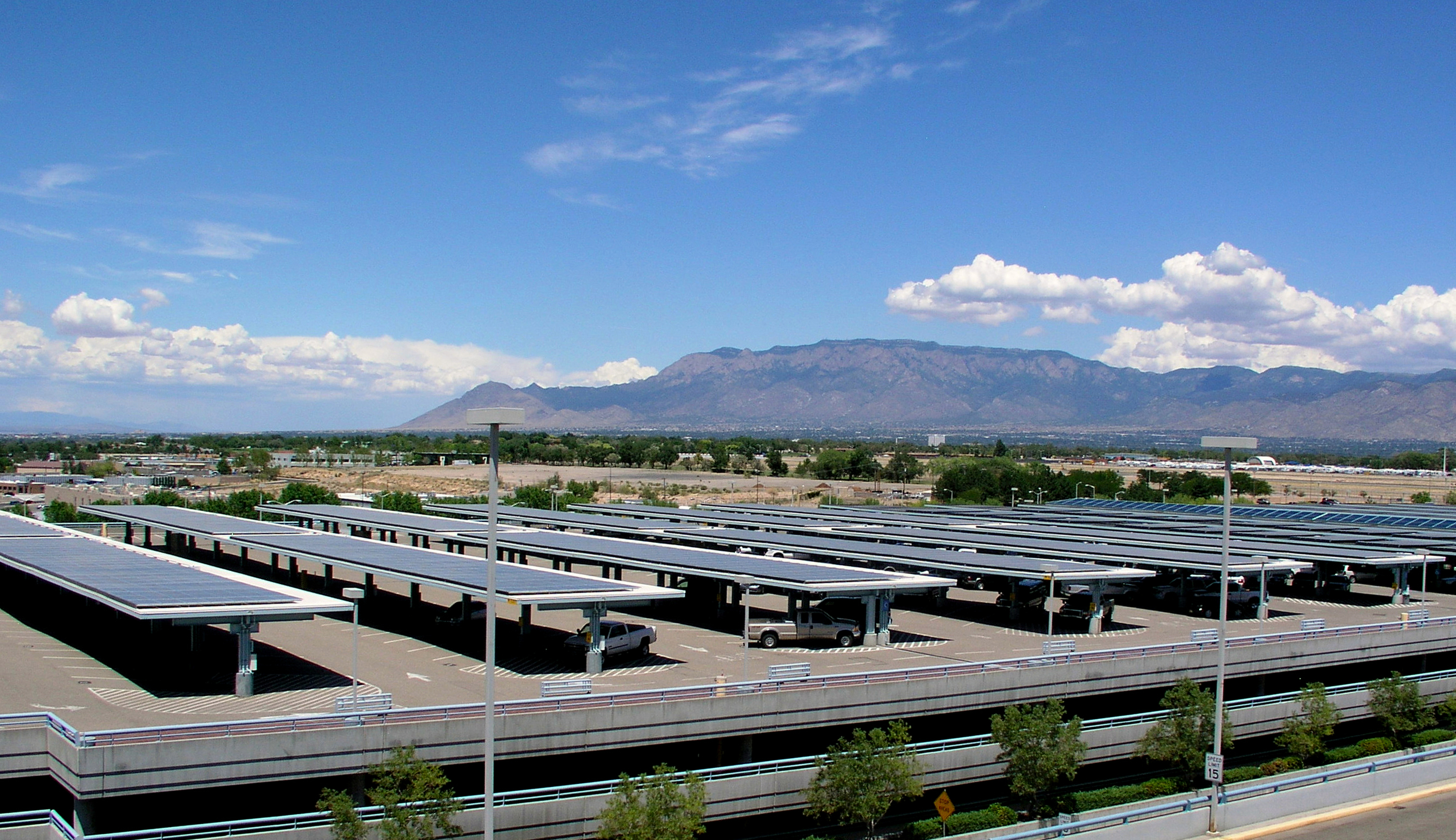 Albuquerque delays decision on solar proposal