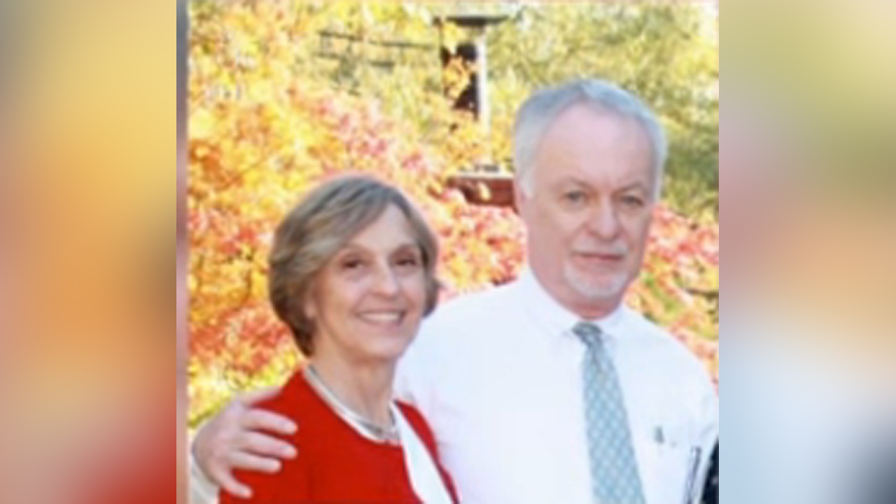 Grandmother's obituary jokes about dying over voting for Clinton, Trump