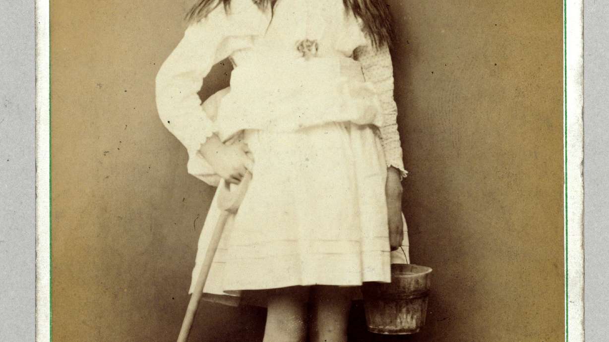 Rare copy of 1865 'Alice' edition going to auction