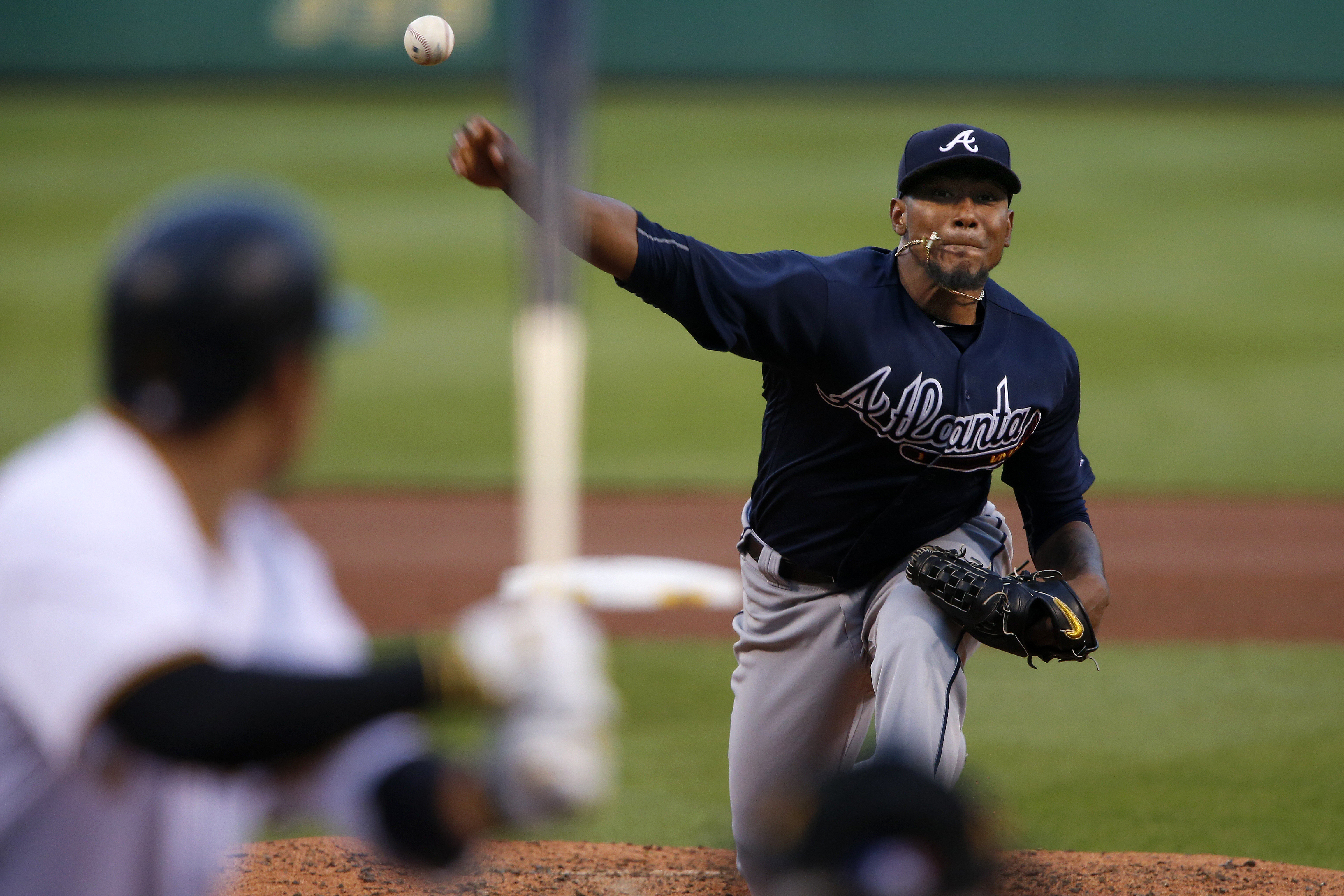 Teheran guides Braves to 3-1 win over Pirates